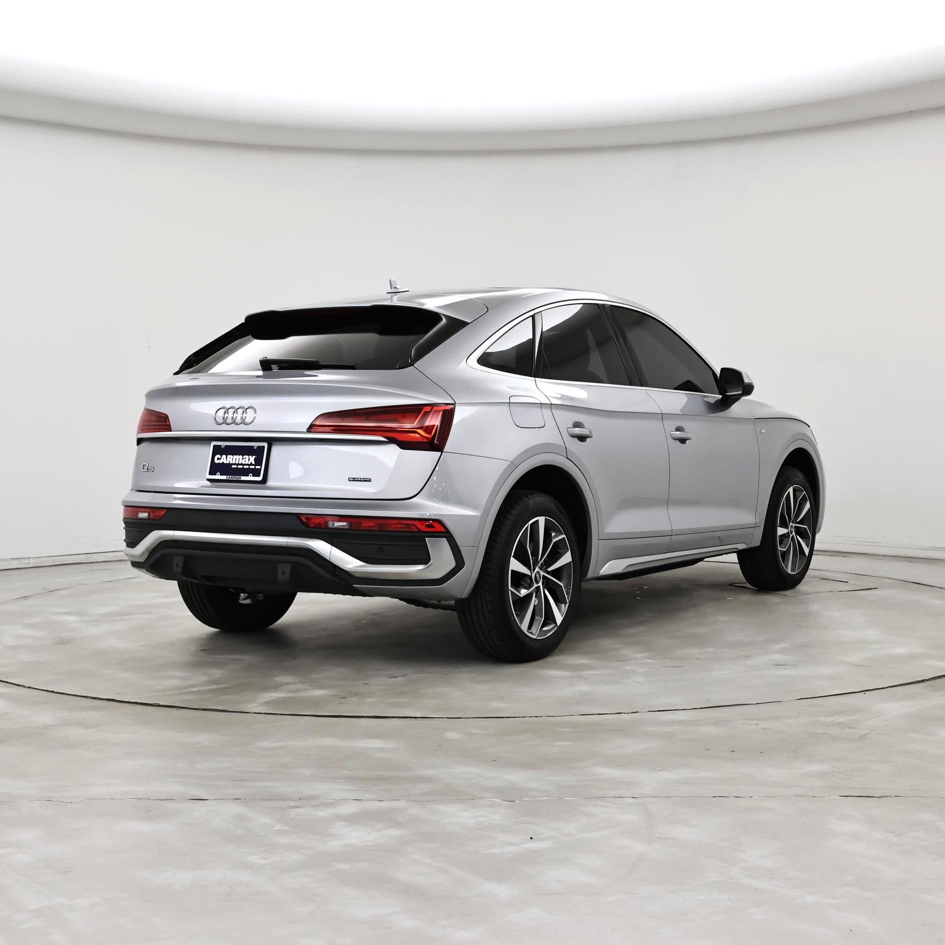 Thumbnail: 2023 Audi Q5 - 8