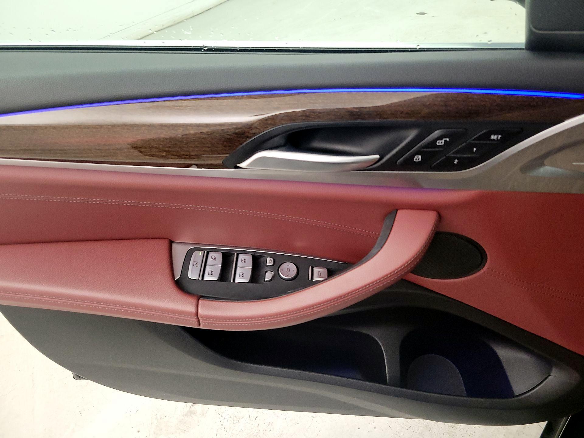 Thumbnail: 2021 BMW X4 - 12