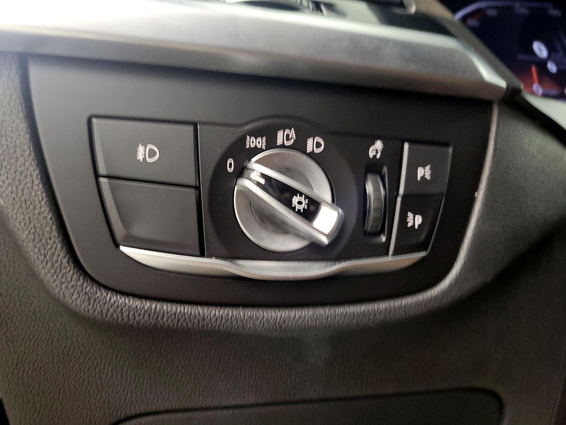 Thumbnail: 2021 BMW X4 - 13