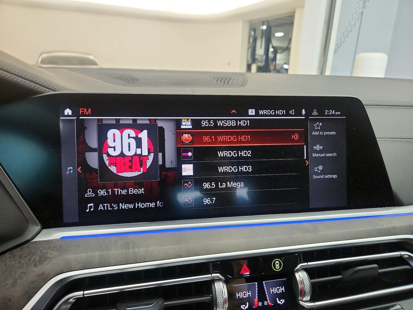 2023 BMW X5 40i - Photo 17