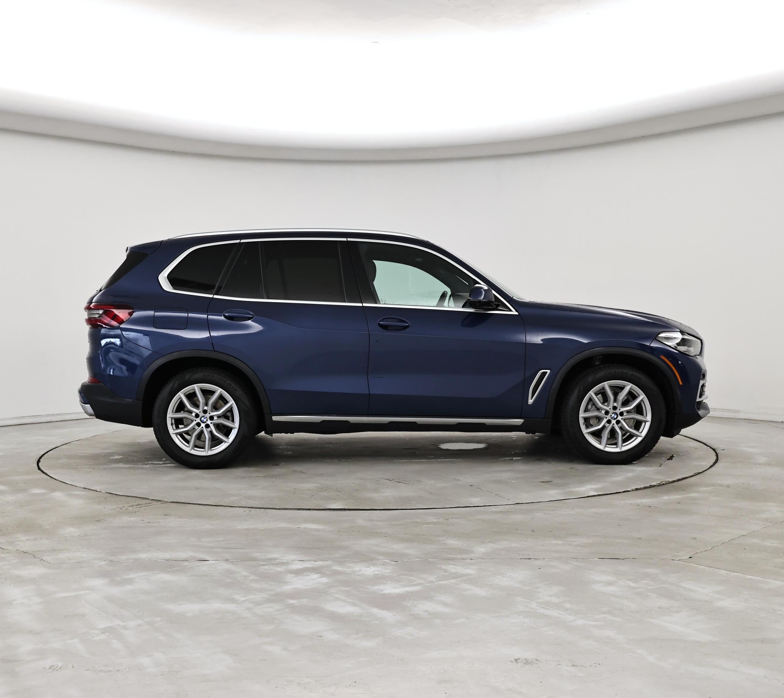 Thumbnail: 2023 BMW X5 - 7