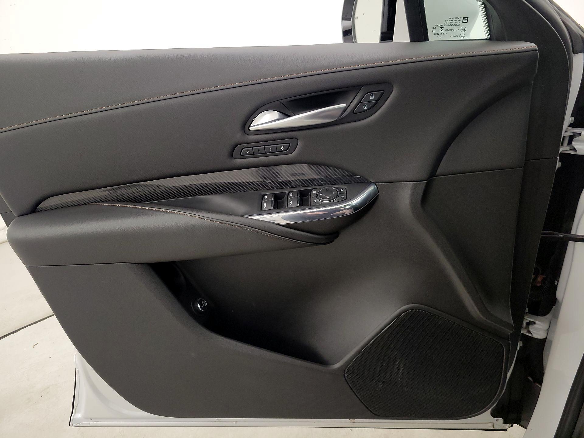 Thumbnail: 2023 Cadillac XT4 - 12