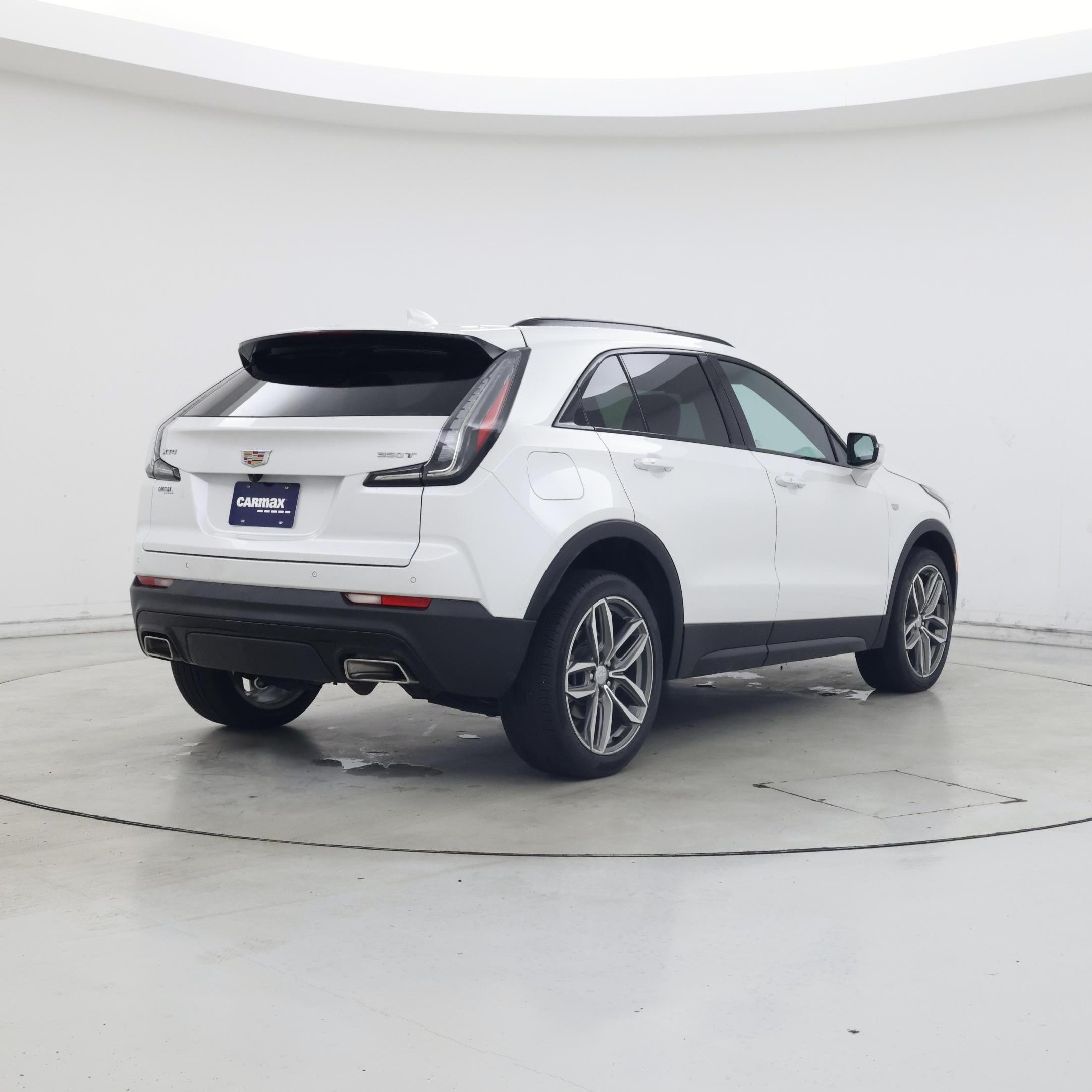 Thumbnail: 2023 Cadillac XT4 - 8