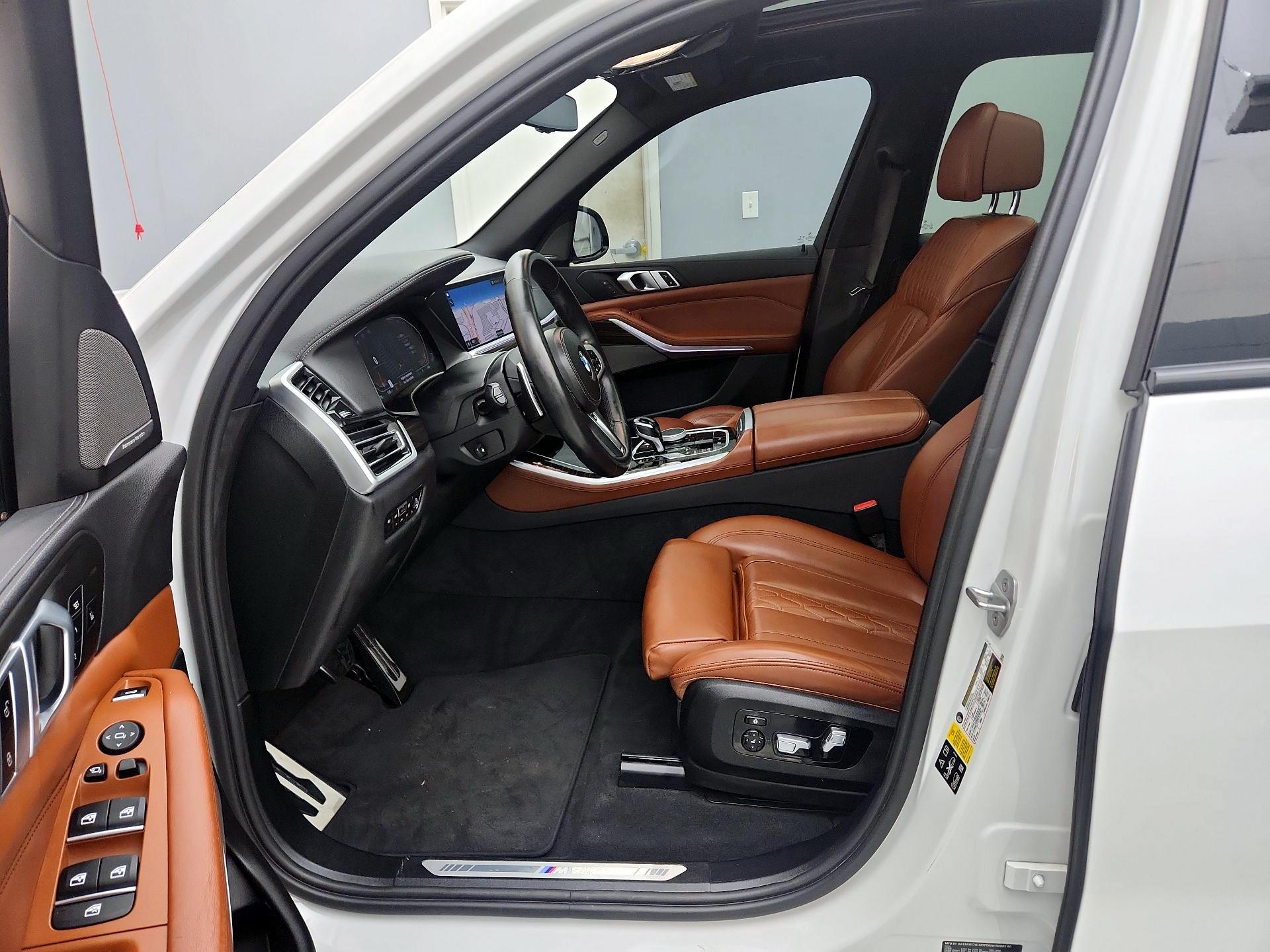 Thumbnail: 2021 BMW X5 - 11