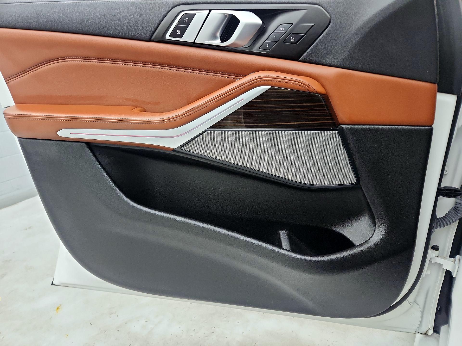 Thumbnail: 2021 BMW X5 - 12