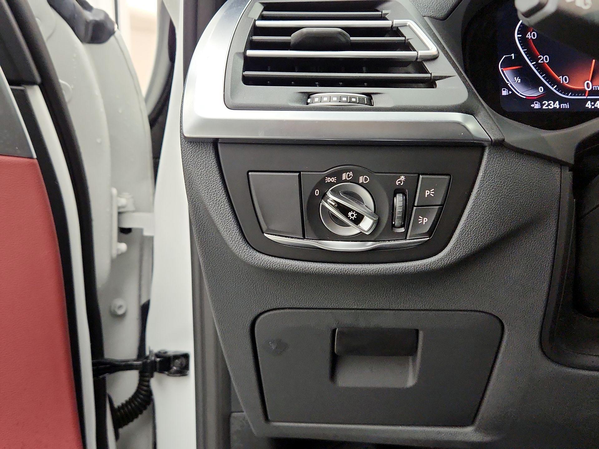 Thumbnail: 2024 BMW X3 - 13