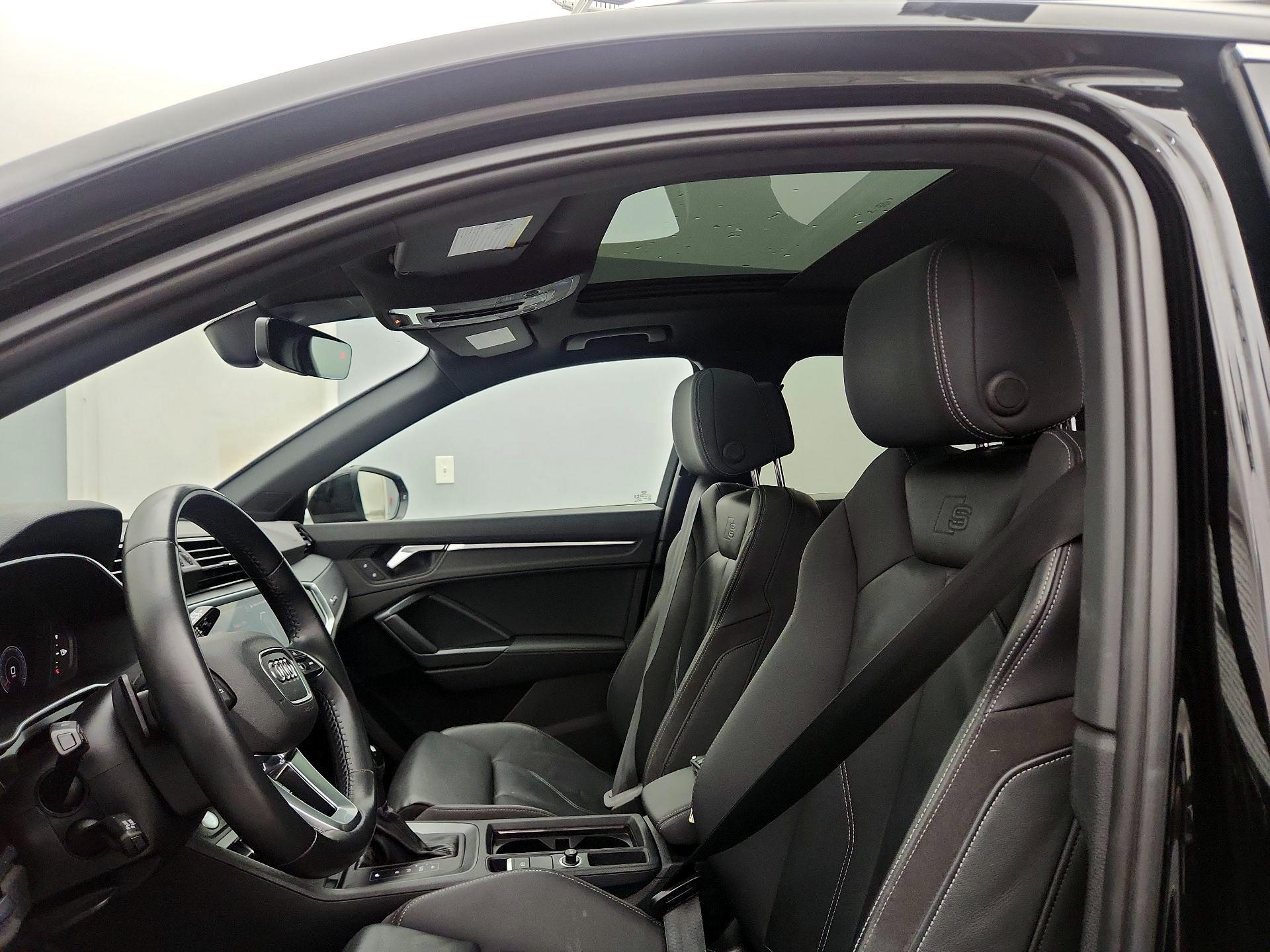 Thumbnail: 2020 Audi Q3 - 20