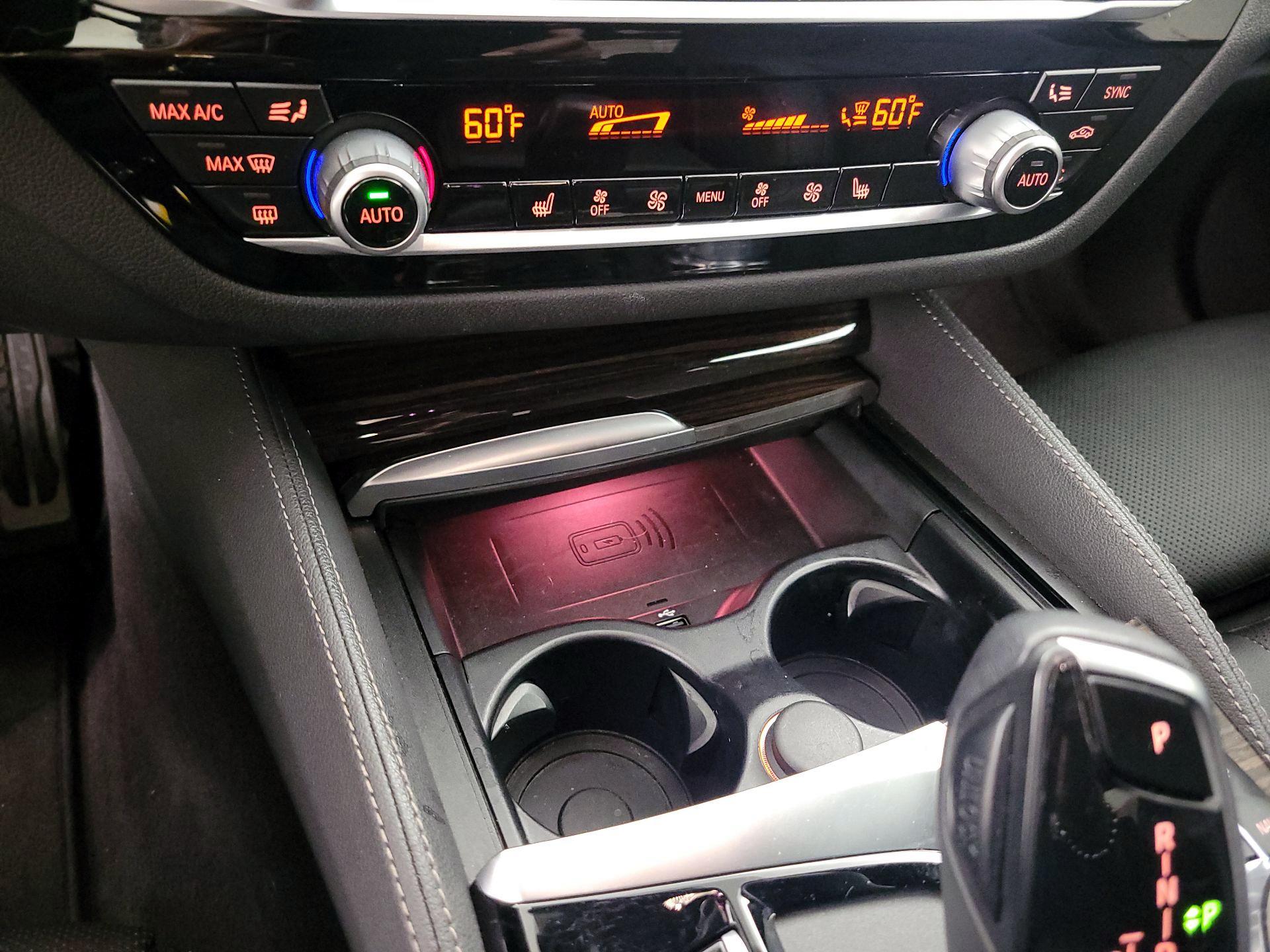 Thumbnail: 2021 BMW 5 Series - 17