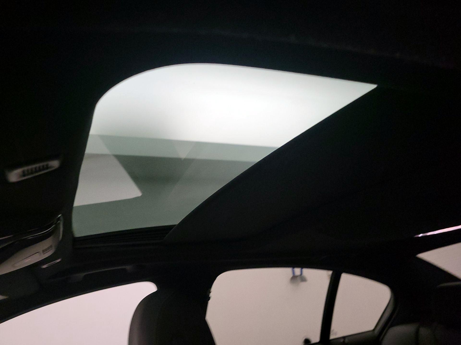 Thumbnail: 2021 BMW 5 Series - 20