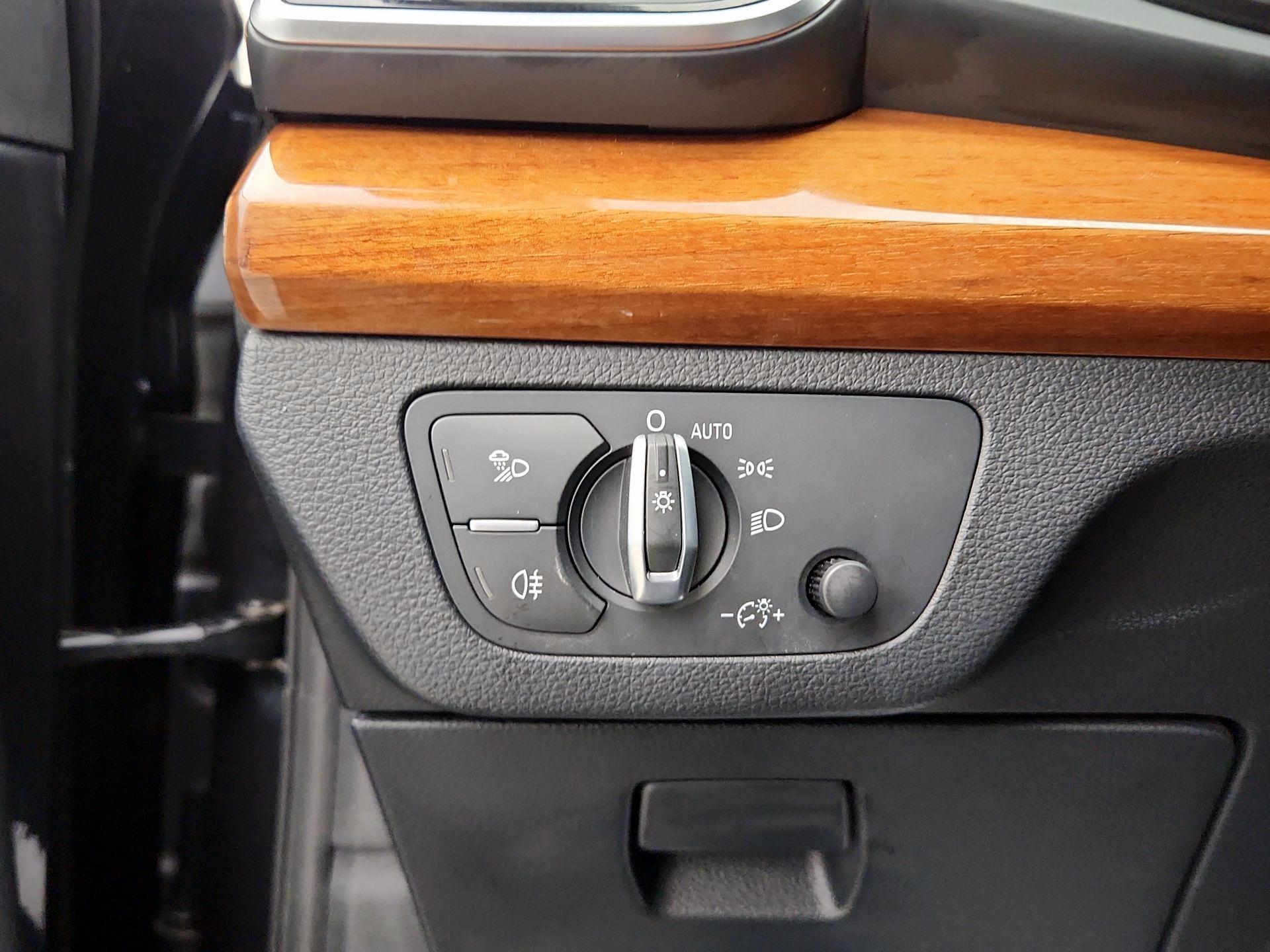 Thumbnail: 2023 Audi Q5 - 13