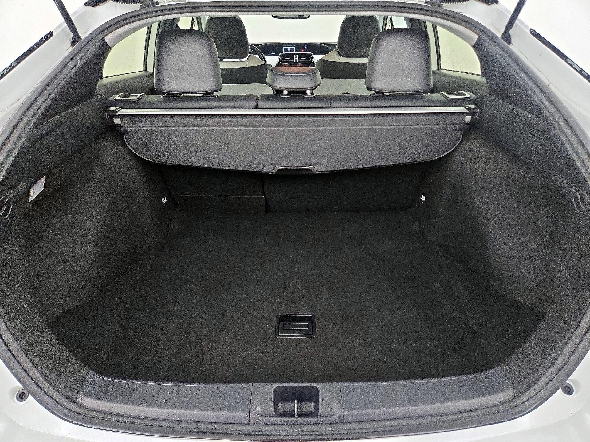 Thumbnail: 2022 Toyota Prius - 20