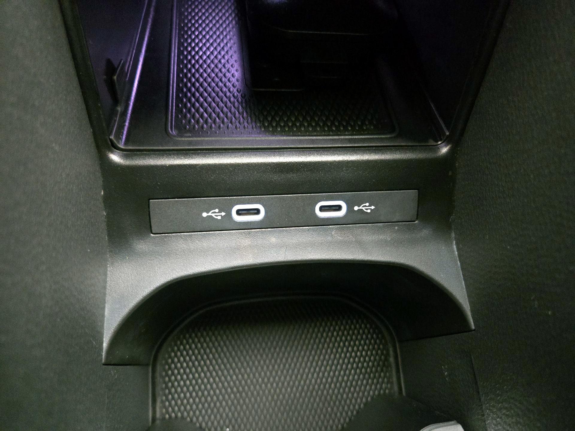 Thumbnail: 2022 Volkswagen ID.4 - 18