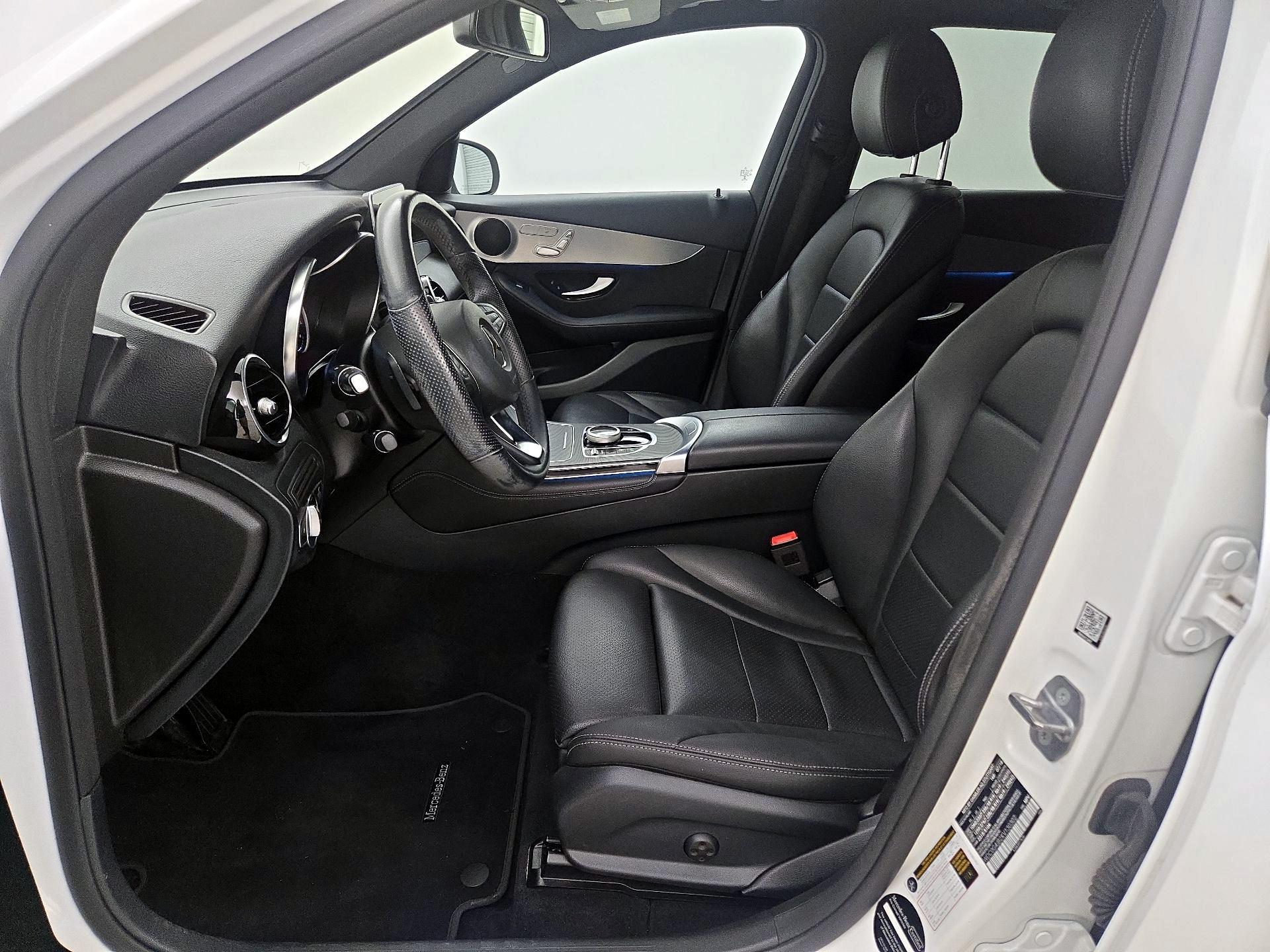 Thumbnail: 2019 Mercedes-Benz GLC - 11