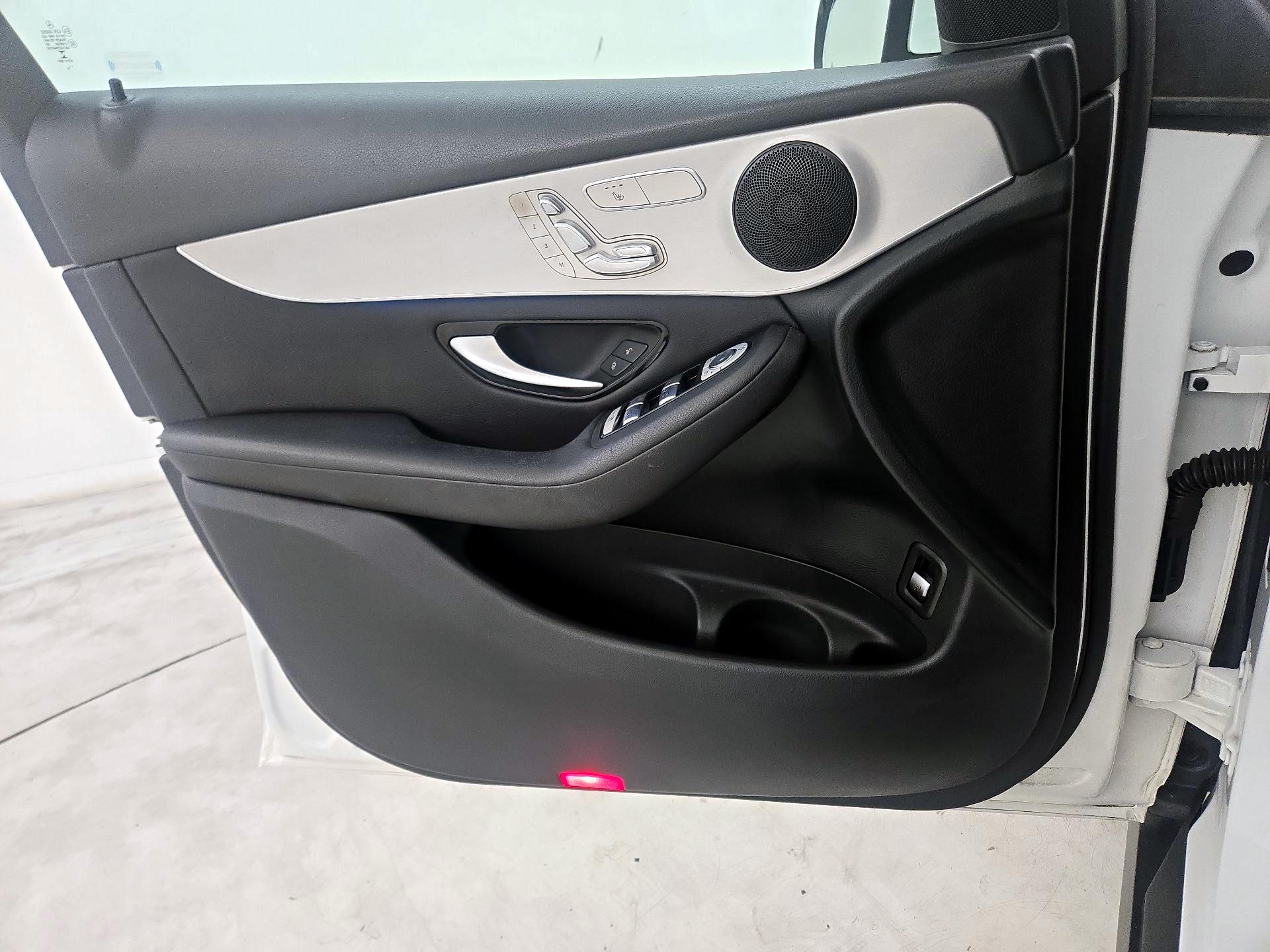 Thumbnail: 2019 Mercedes-Benz GLC - 12