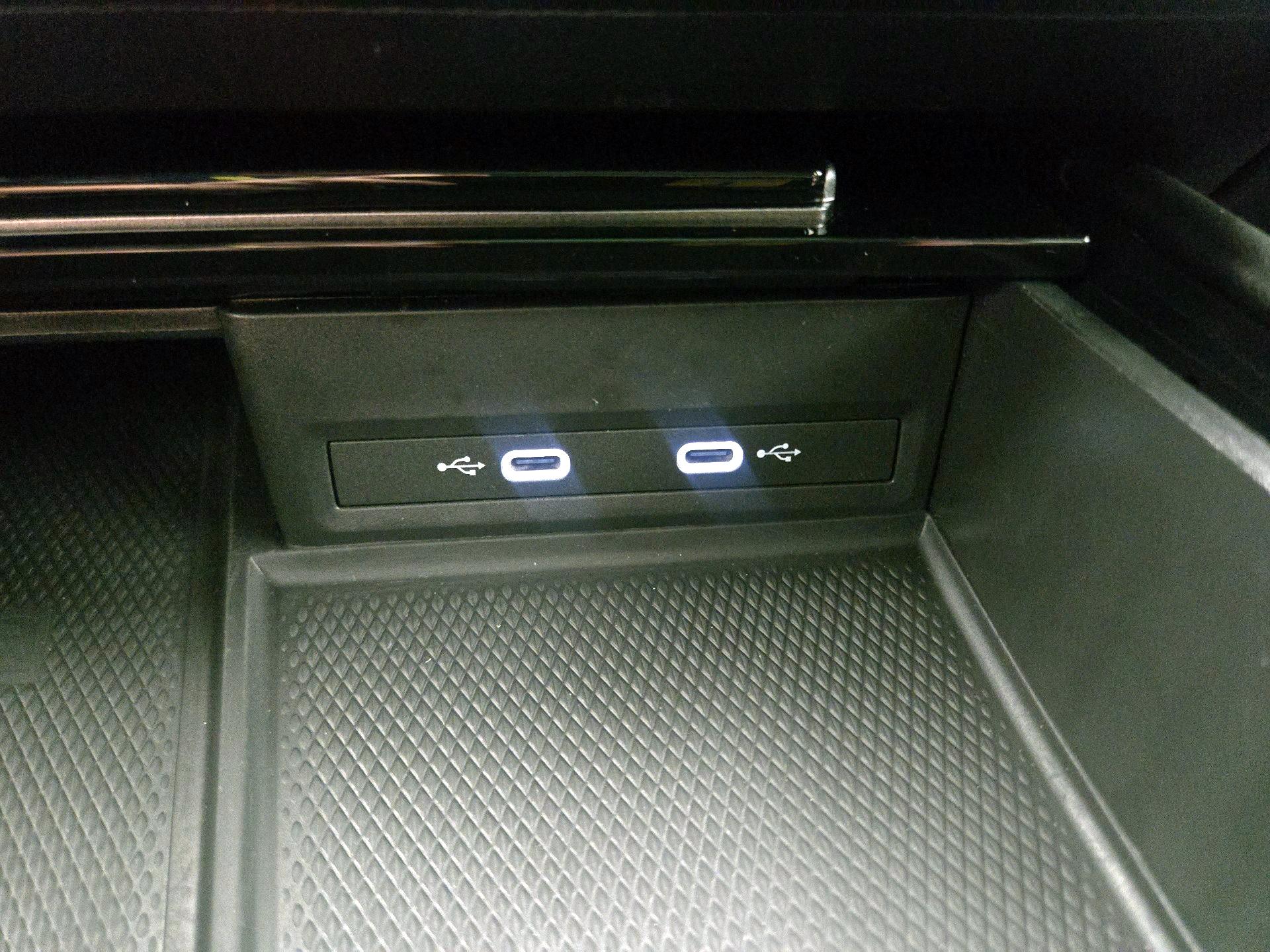 Thumbnail: 2024 Volkswagen Atlas - 18