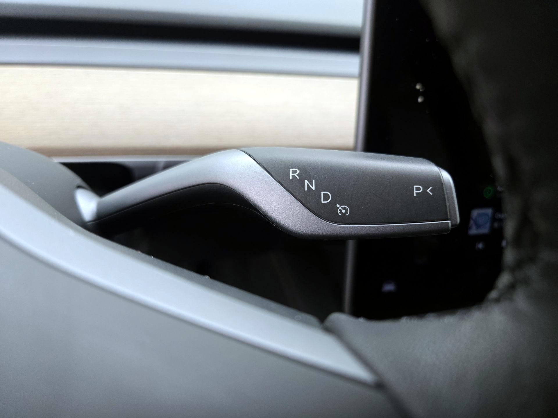 Thumbnail: 2022 Tesla Model Y - 17