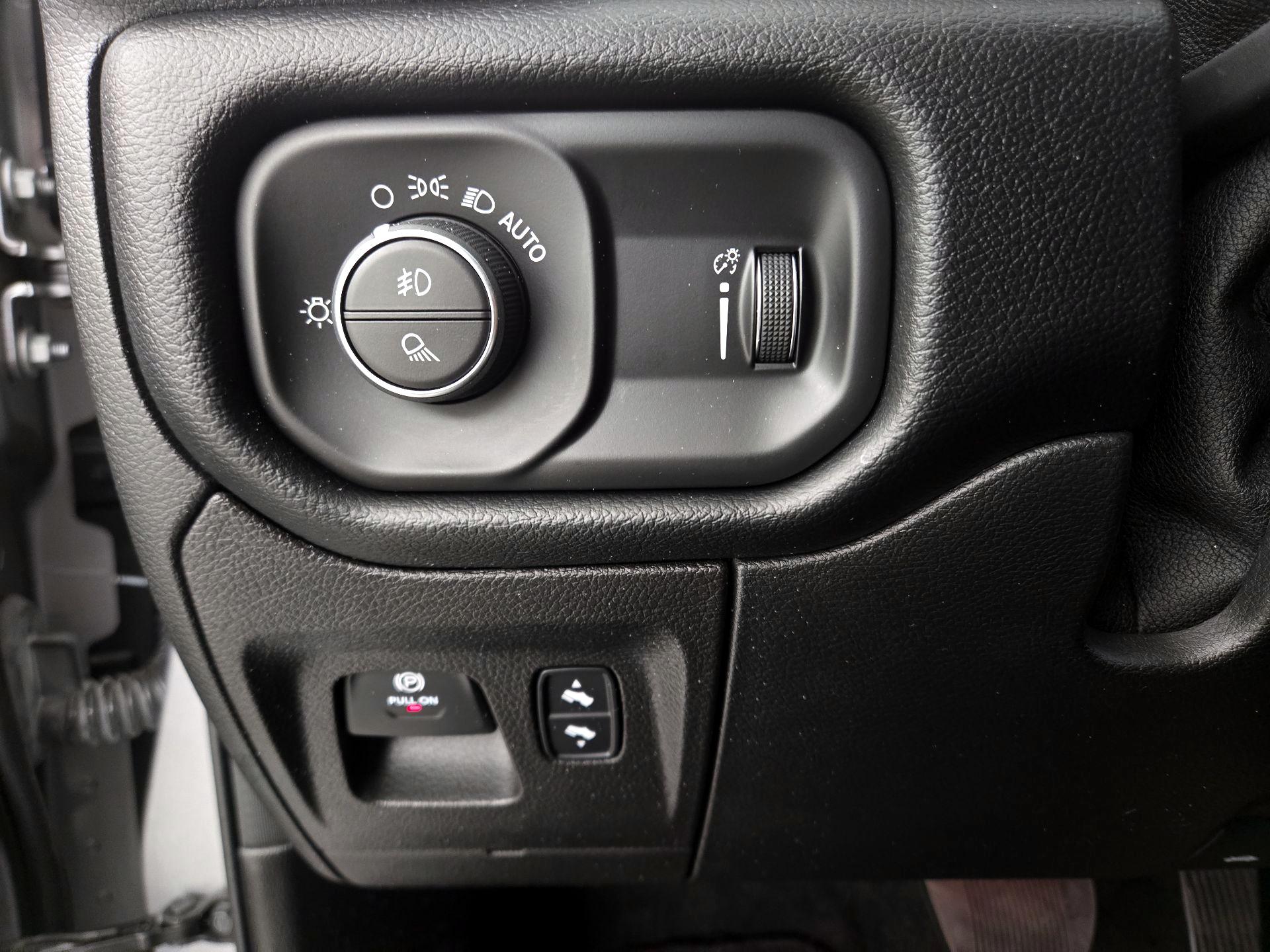 Thumbnail: 2021 RAM 1500 - 13