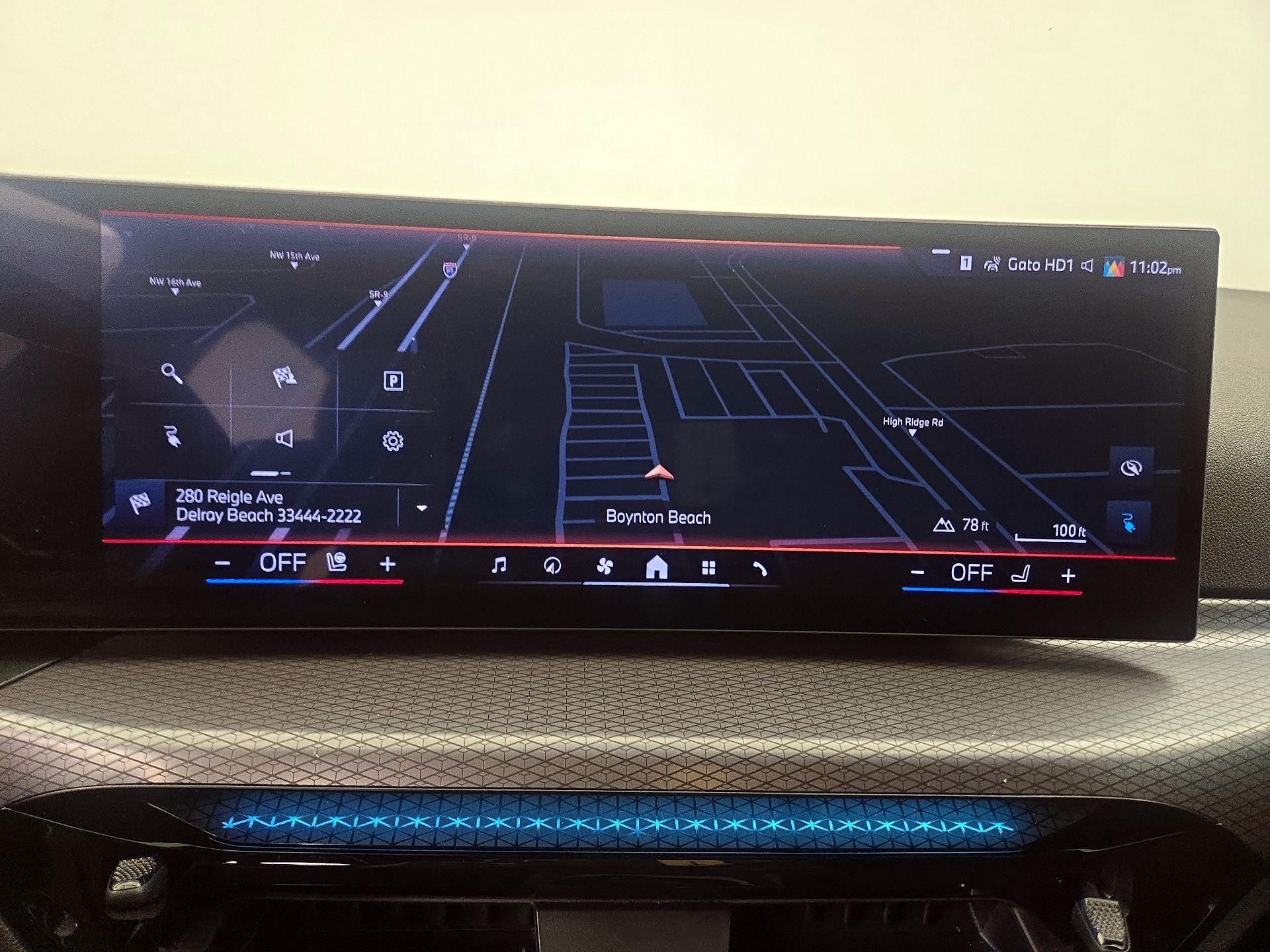 Thumbnail: 2025 BMW i4 - 14