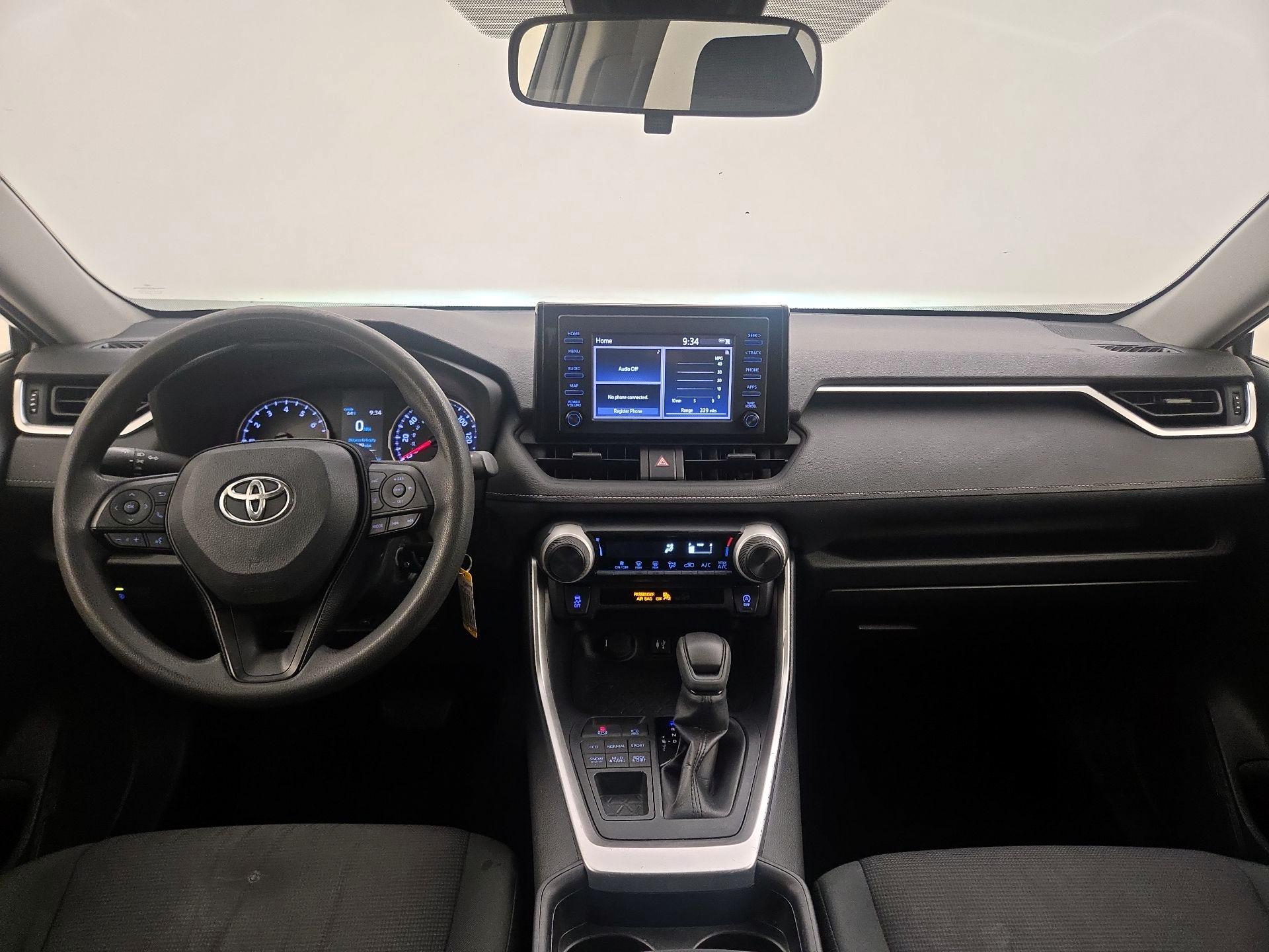 Thumbnail: 2019 Toyota RAV4 - 9