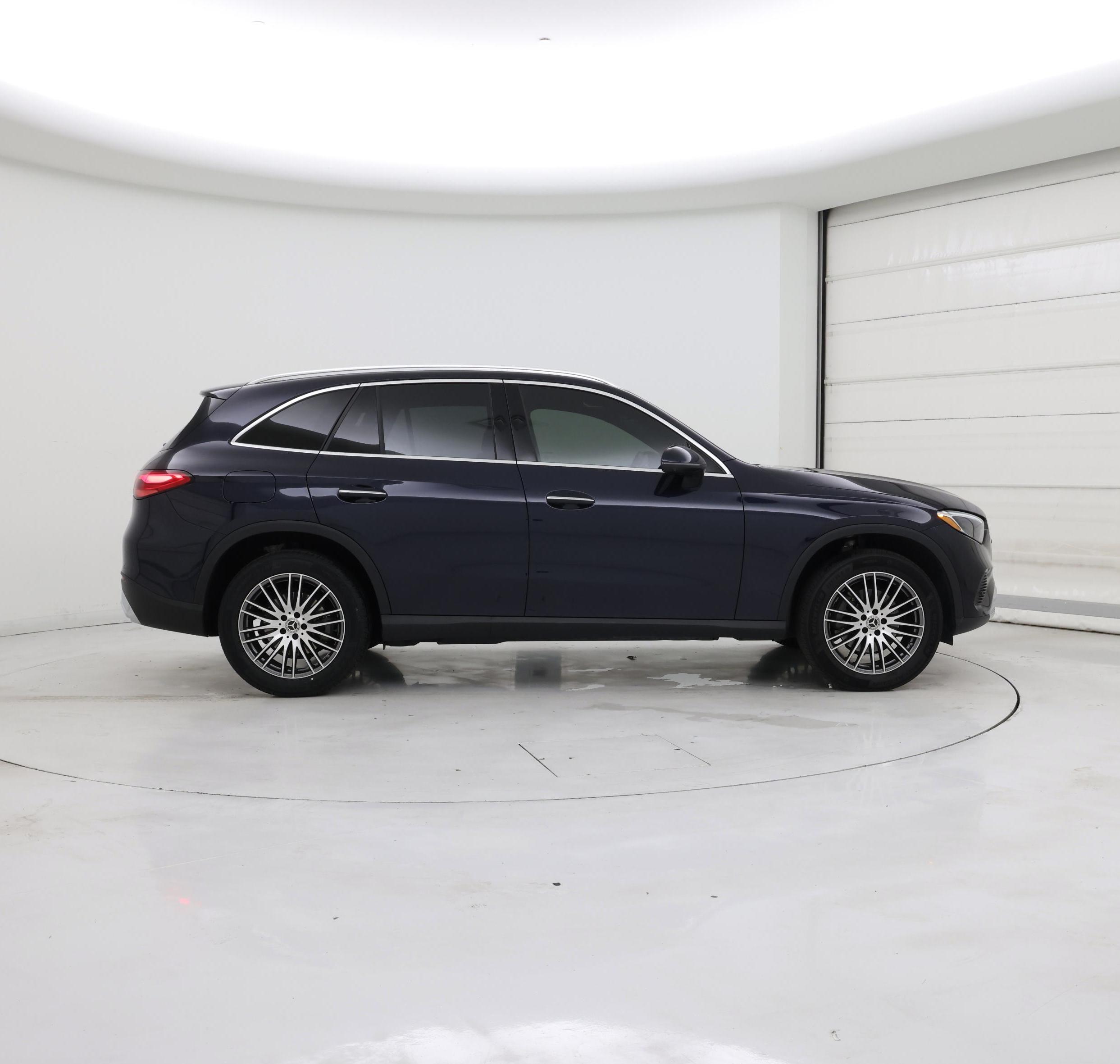 Thumbnail: 2023 Mercedes-Benz GLC - 7