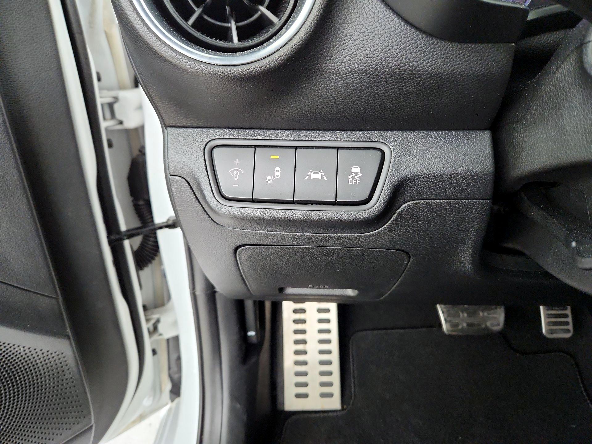 Thumbnail: 2021 Kia Forte - 11