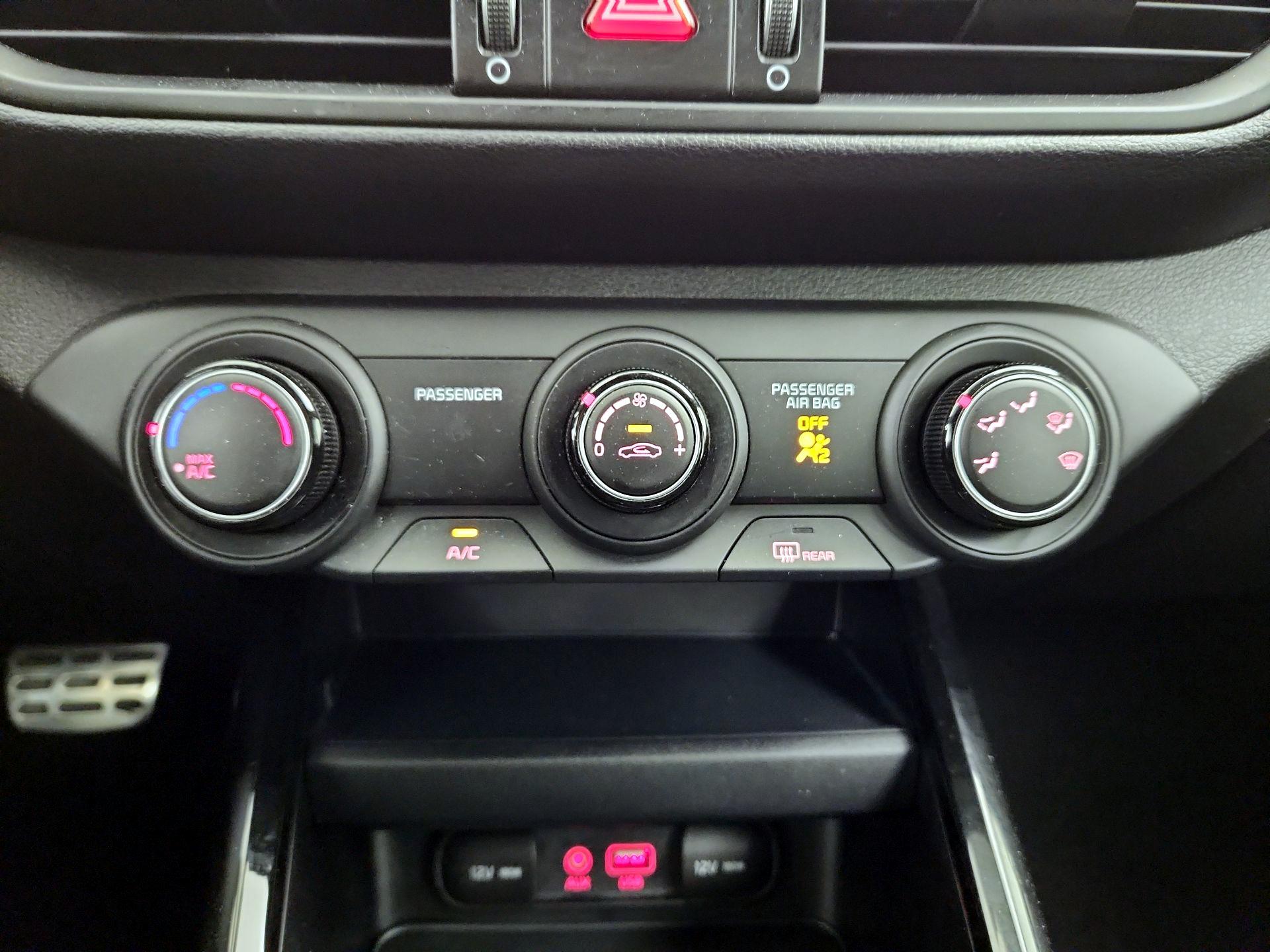 Thumbnail: 2021 Kia Forte - 14