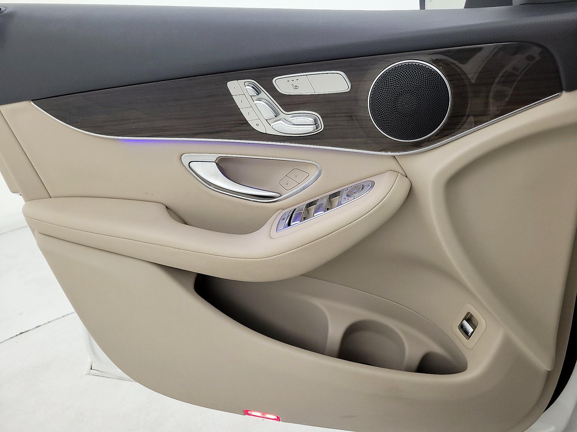 Thumbnail: 2021 Mercedes-Benz GLC - 12