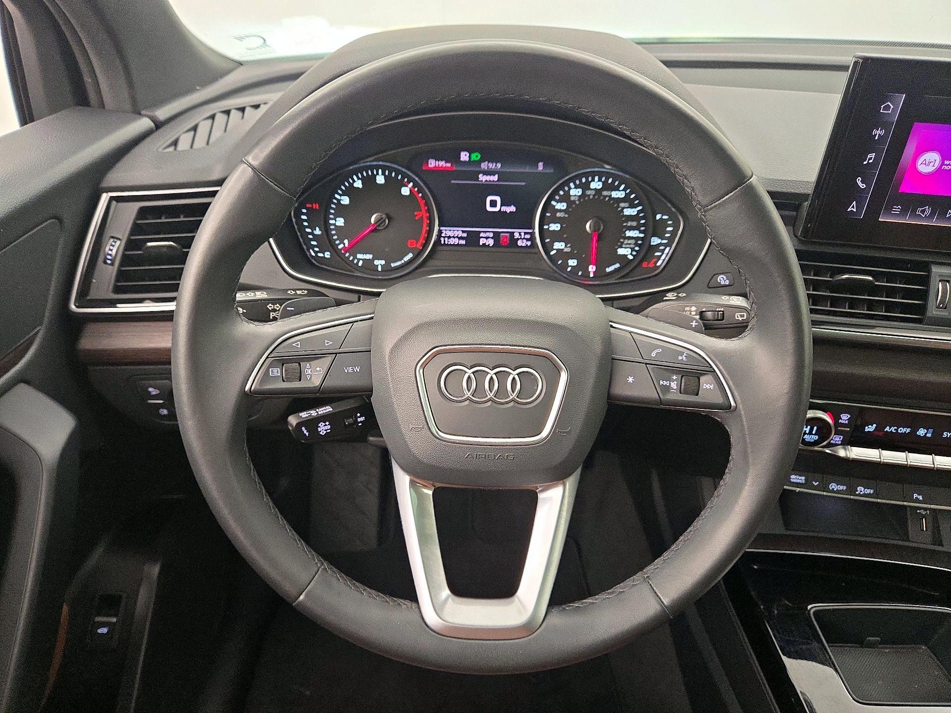 Thumbnail: 2023 Audi Q5 - 10