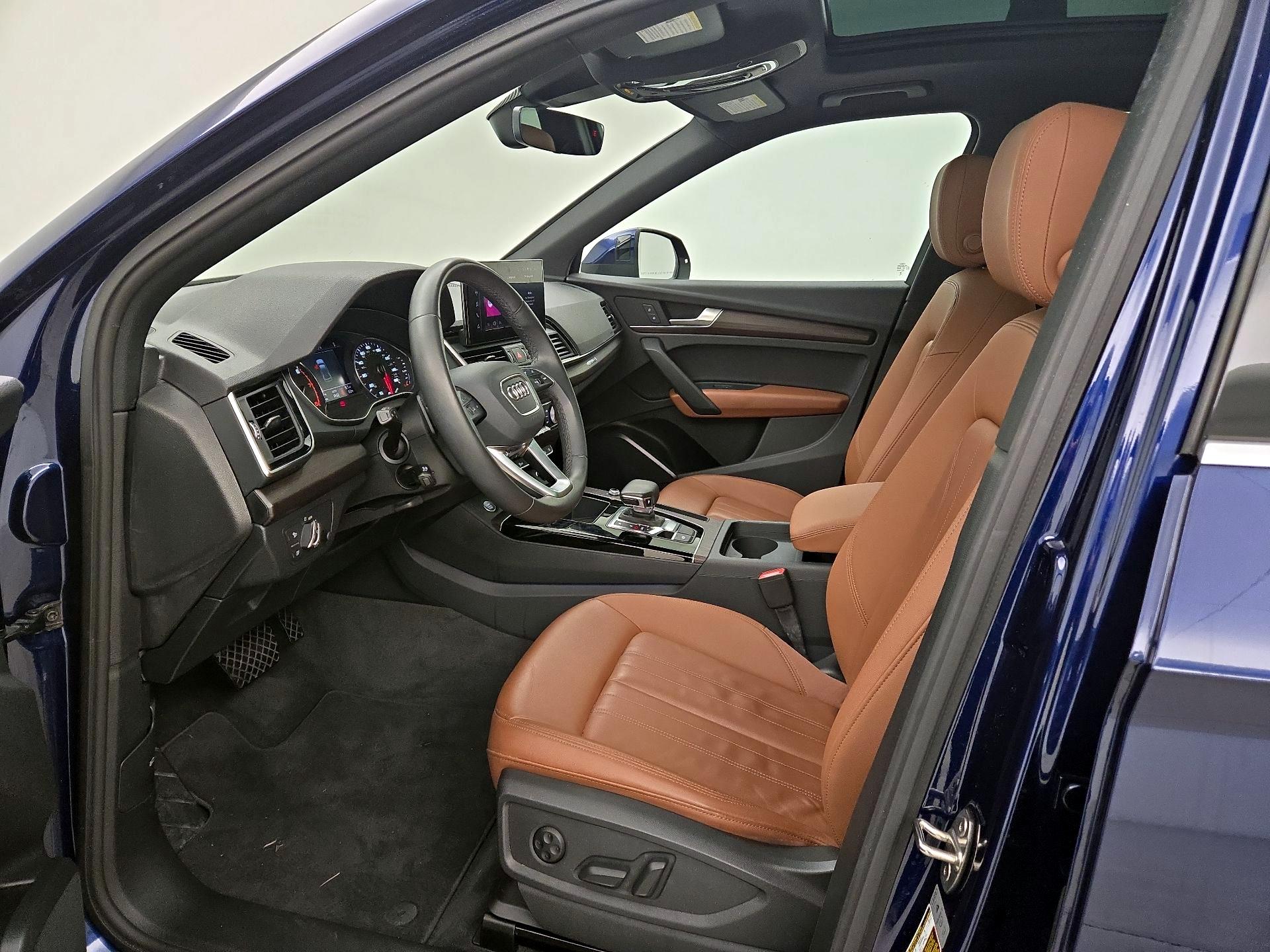 Thumbnail: 2023 Audi Q5 - 11