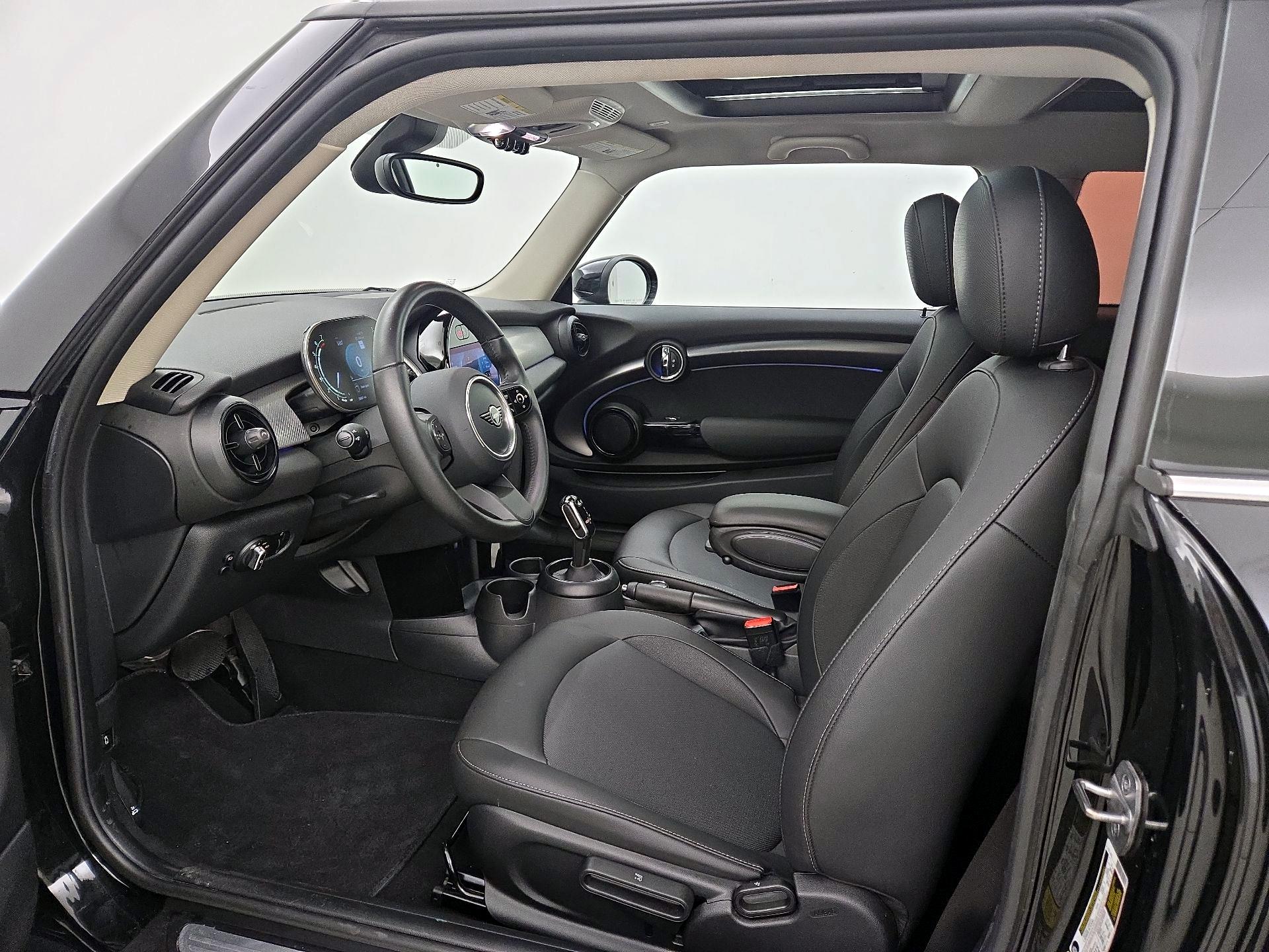 Thumbnail: 2023 MINI Cooper Hardtop - 11