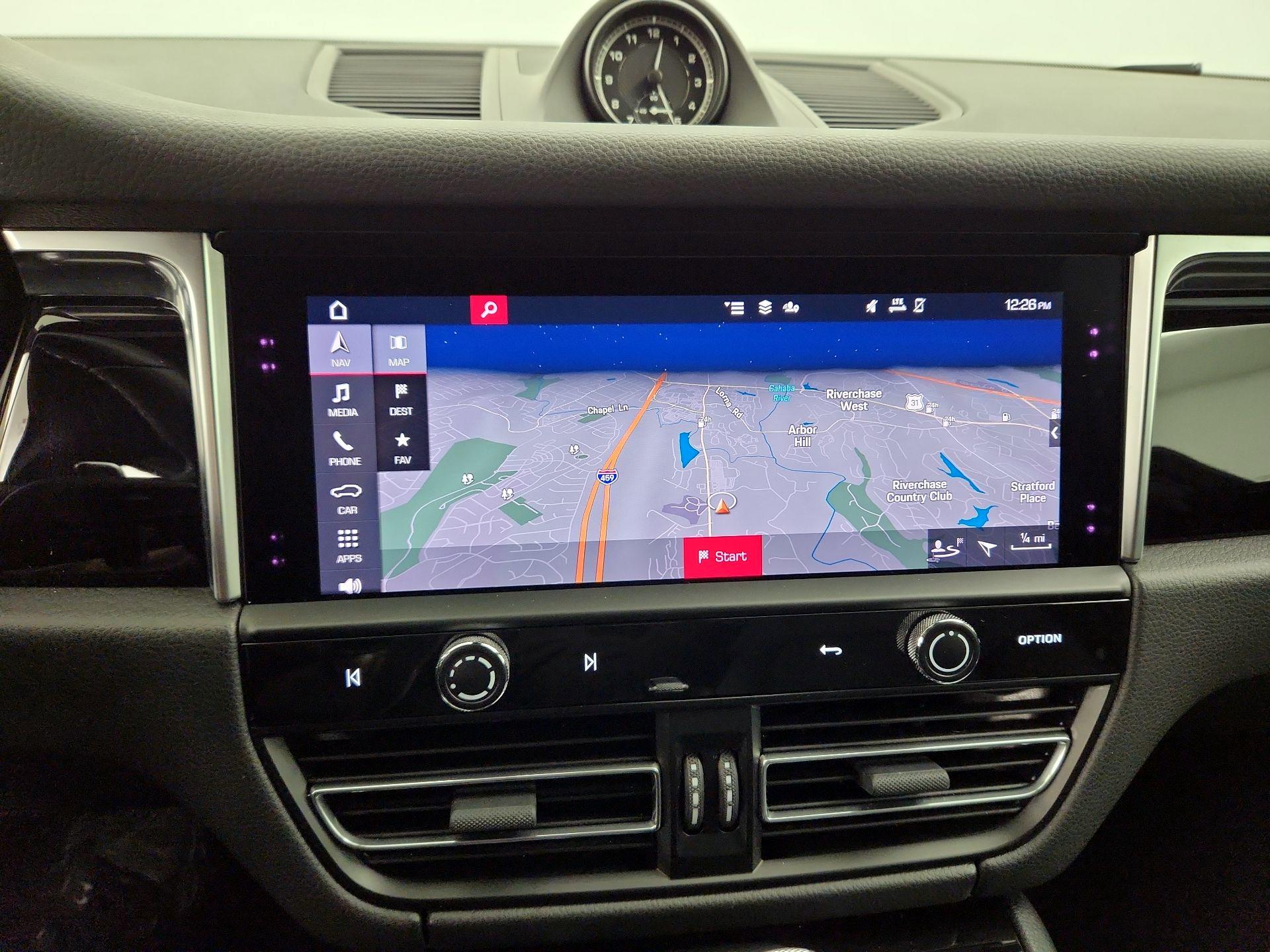 Thumbnail: 2023 Porsche Macan - 14