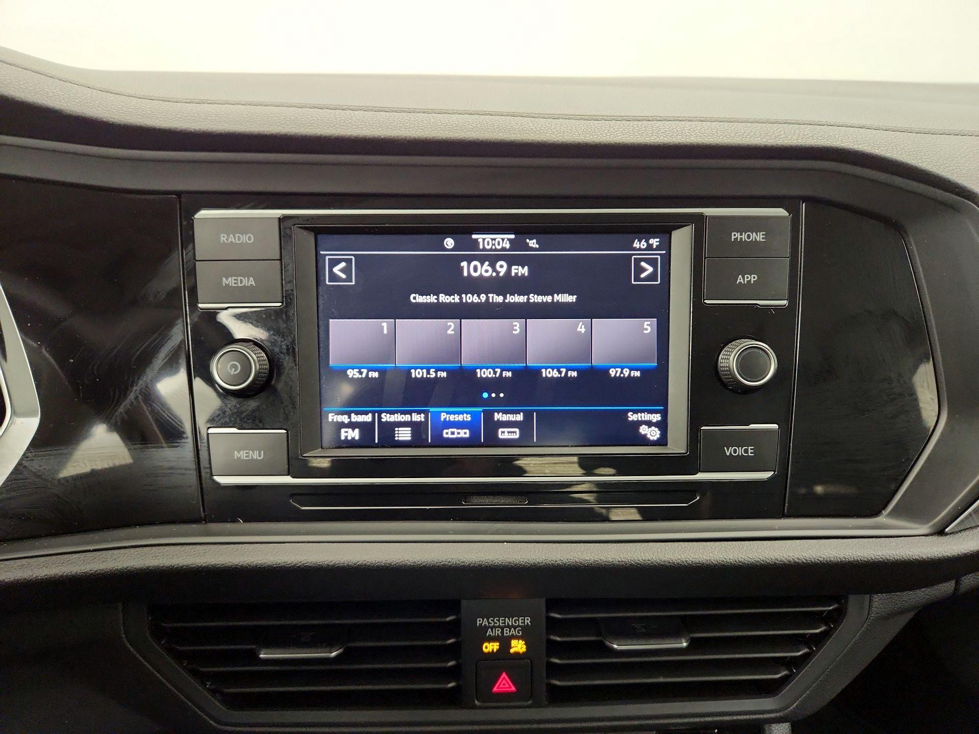 Thumbnail: 2022 Volkswagen Jetta - 13