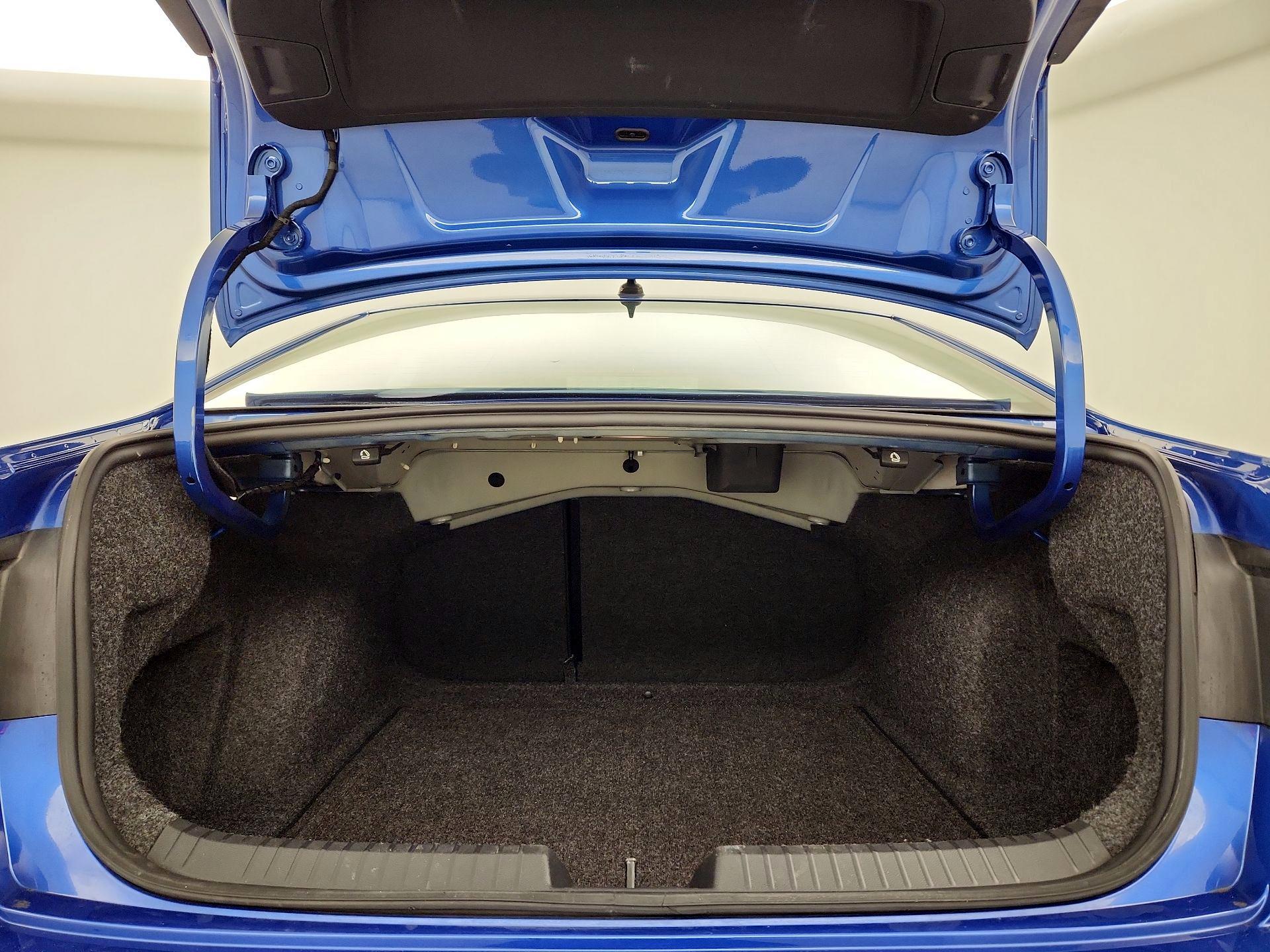 Thumbnail: 2022 Volkswagen Jetta - 18