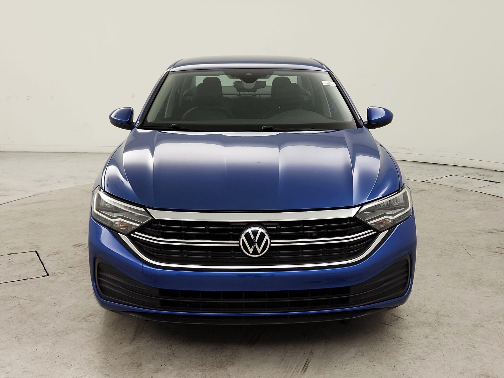 Thumbnail: 2022 Volkswagen Jetta - 2