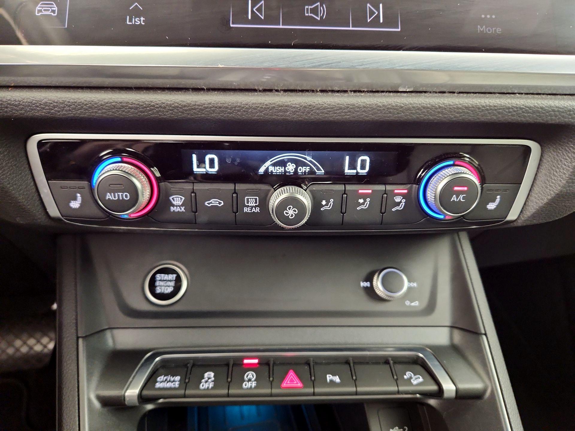 Thumbnail: 2023 Audi Q3 - 16