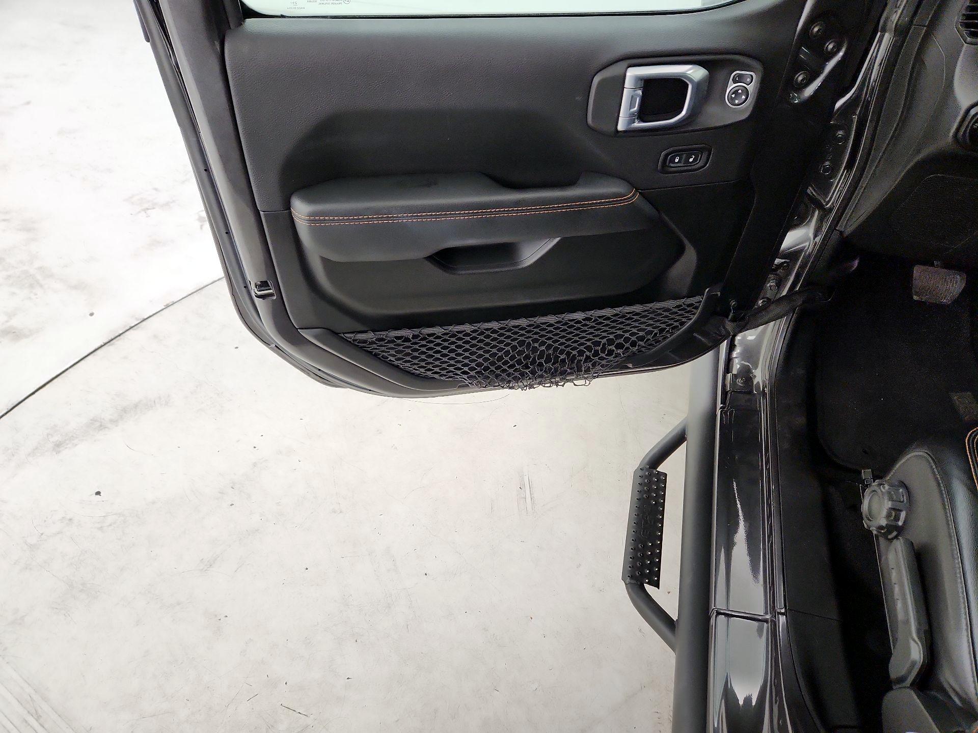 Thumbnail: 2021 Jeep Gladiator - 10