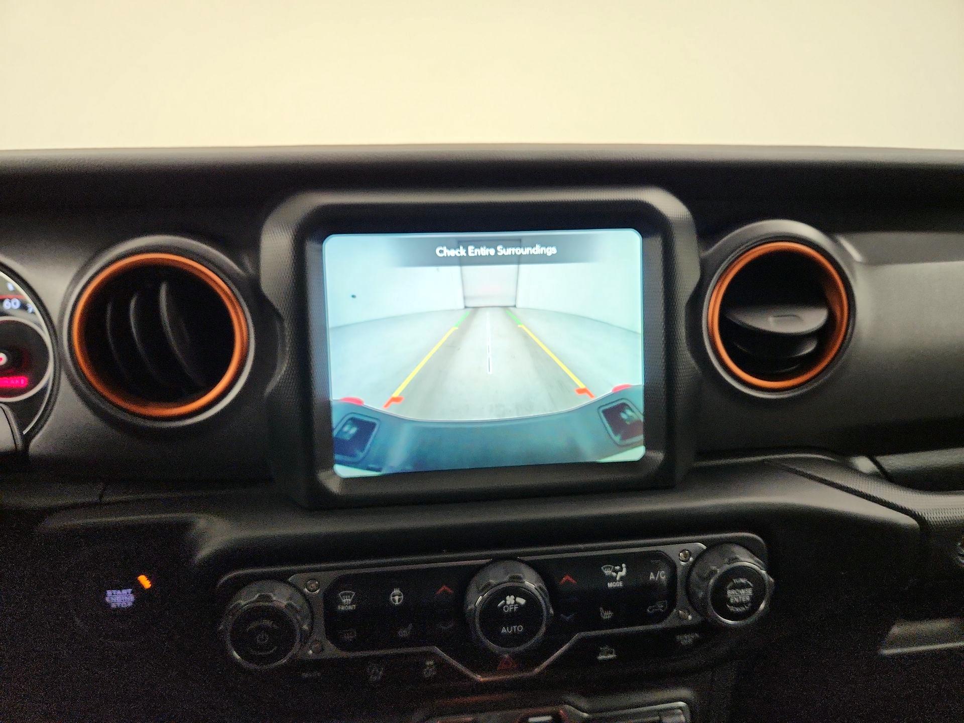 Thumbnail: 2021 Jeep Gladiator - 13