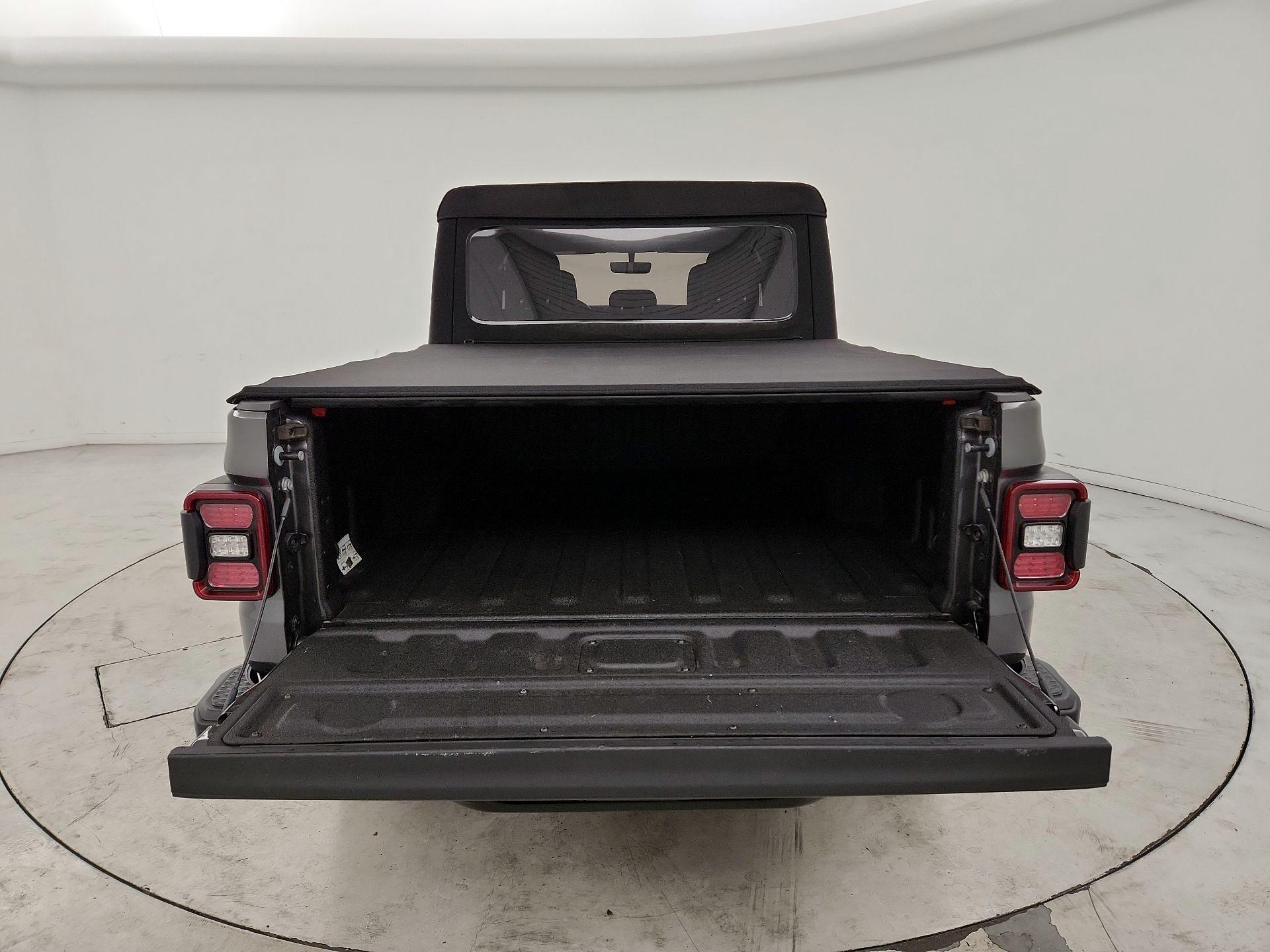 Thumbnail: 2021 Jeep Gladiator - 19