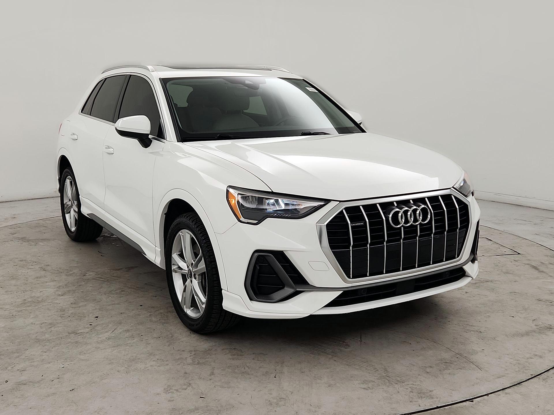 Thumbnail: 2021 Audi Q3 - 1