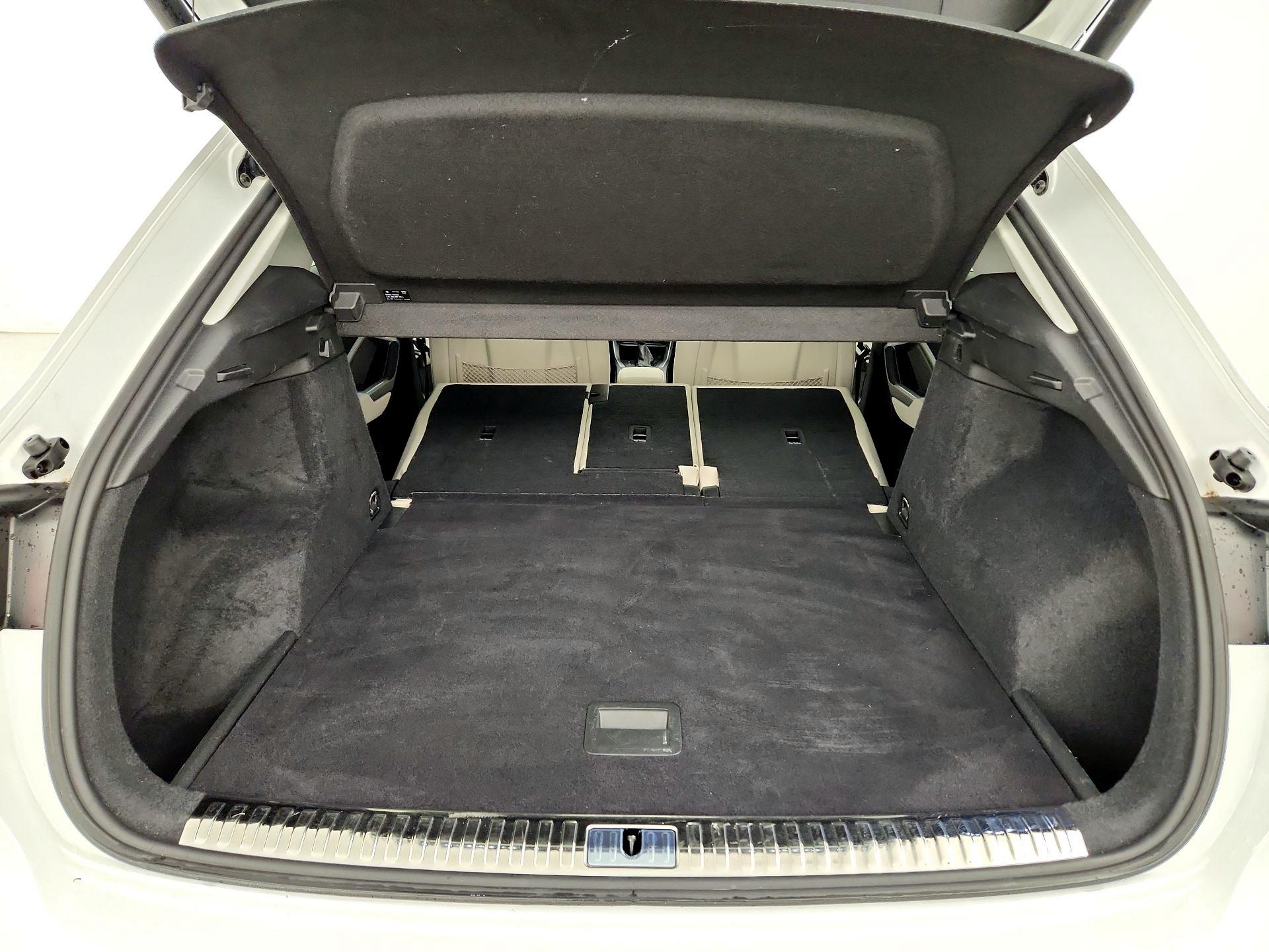 Thumbnail: 2021 Audi Q3 - 20