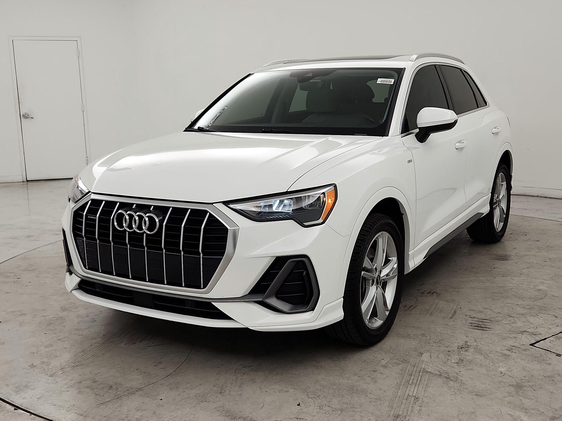 Thumbnail: 2021 Audi Q3 - 3