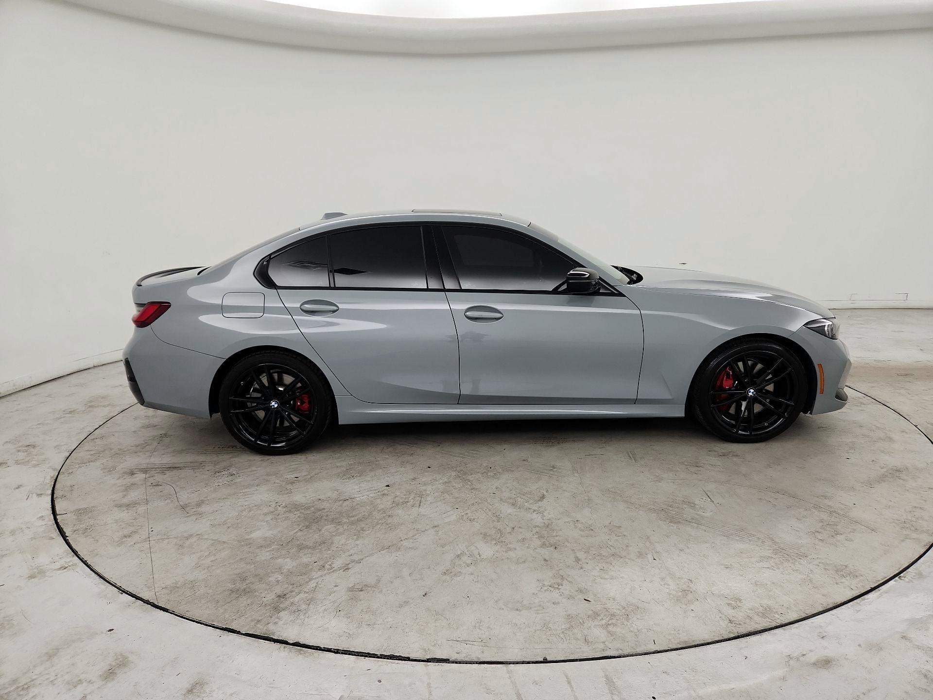 Thumbnail: 2023 BMW 3 Series - 4