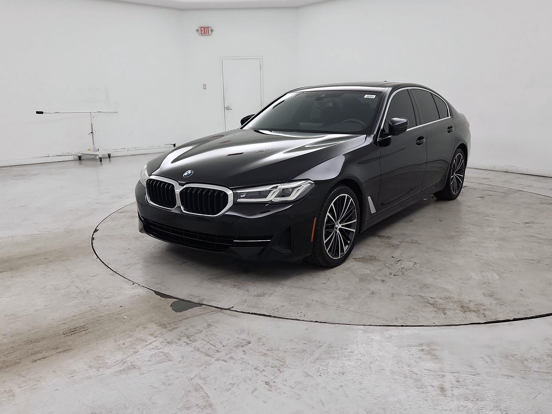 Thumbnail: 2021 BMW 5 Series - 3