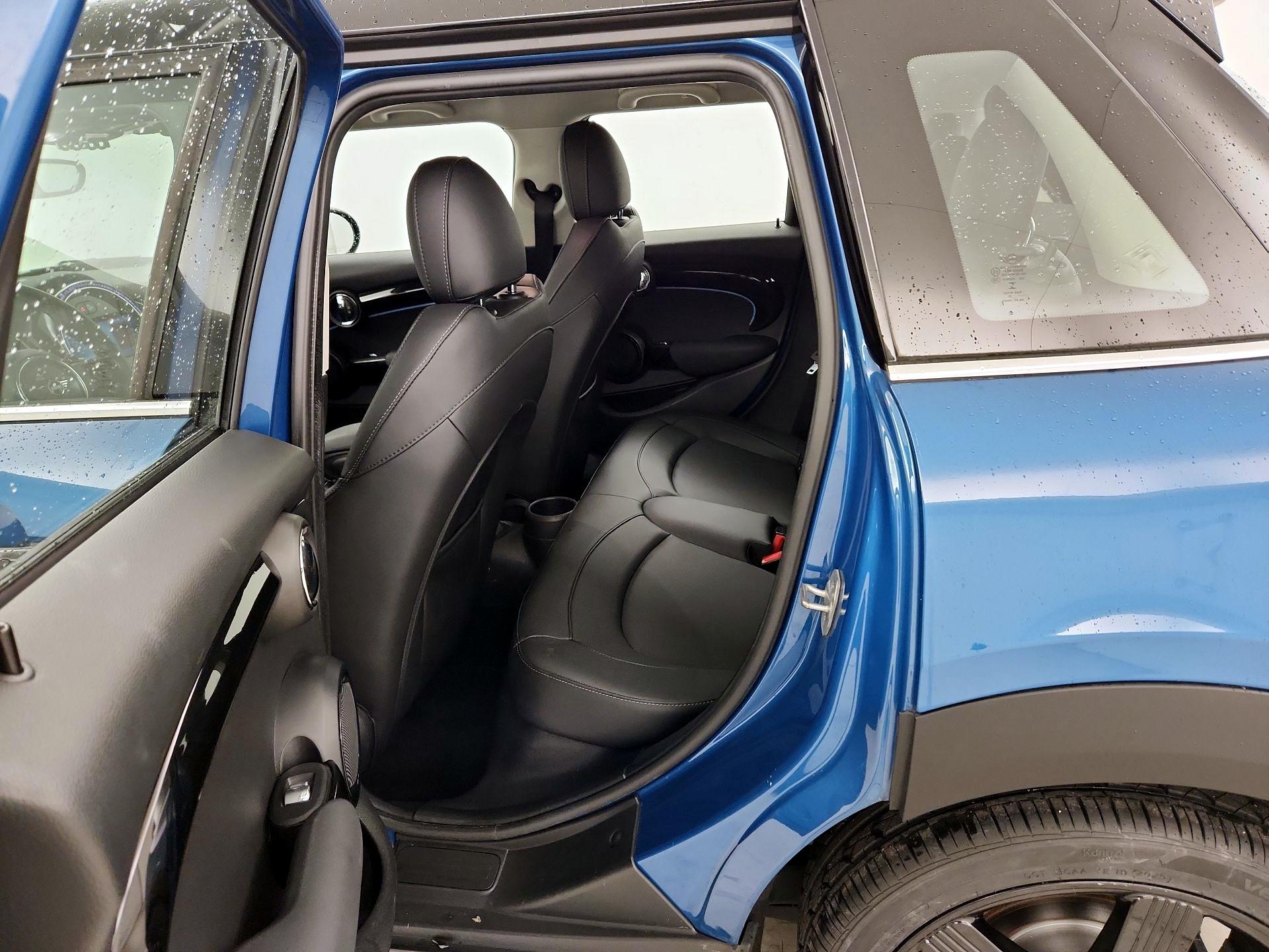 Thumbnail: 2023 MINI Cooper Hardtop - 18