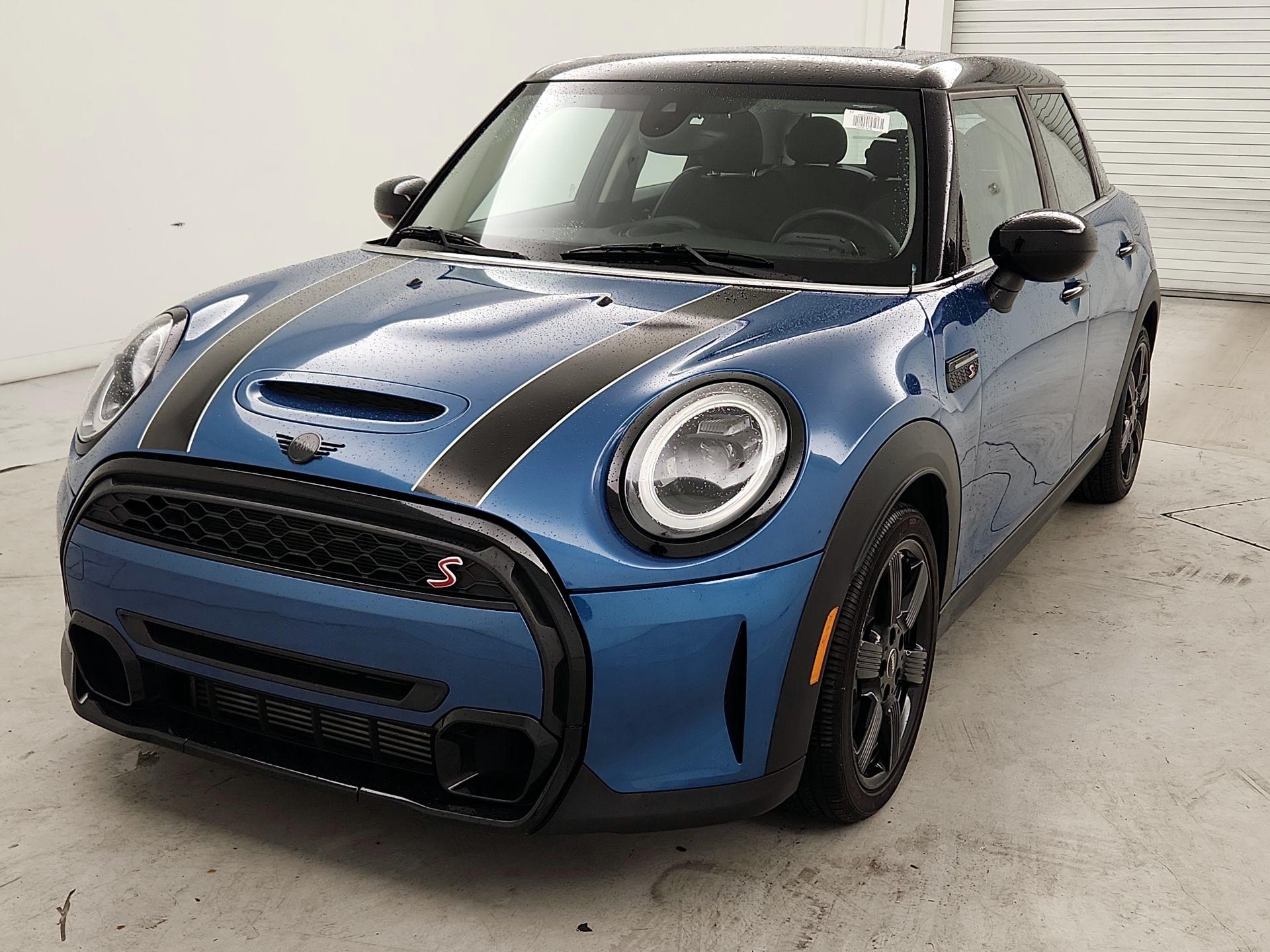 Thumbnail: 2023 MINI Cooper Hardtop - 3