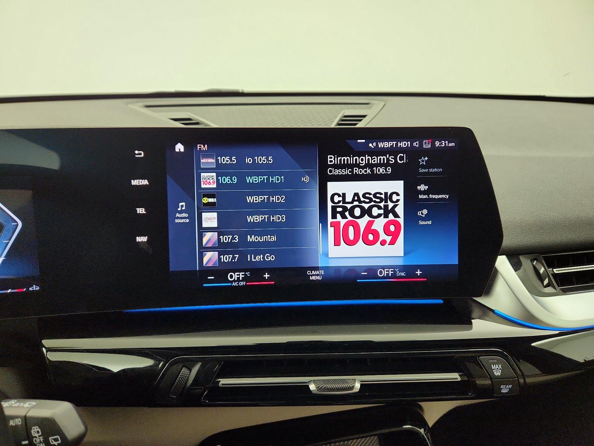 Thumbnail: 2023 BMW X1 - 14