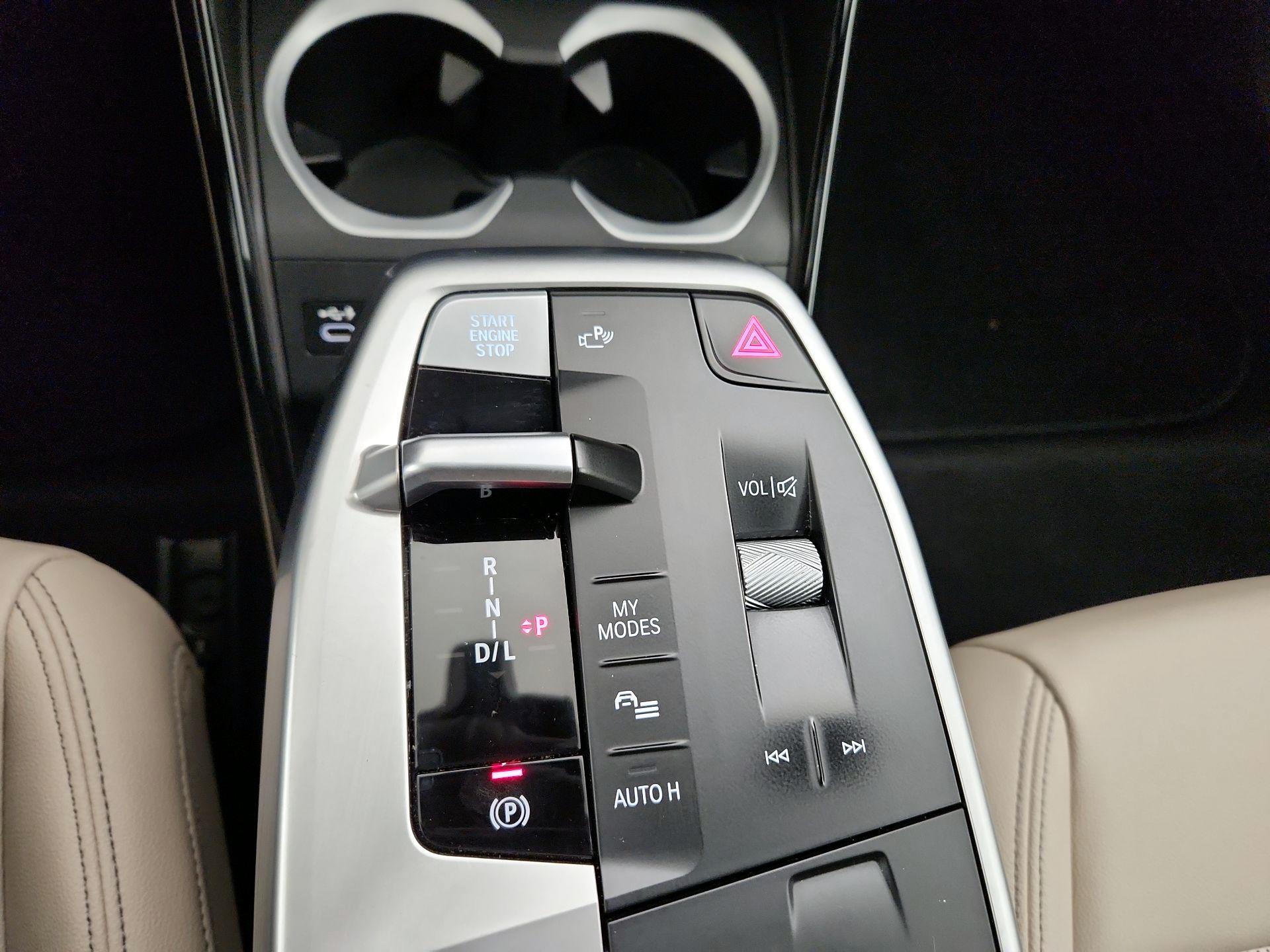 Thumbnail: 2023 BMW X1 - 16