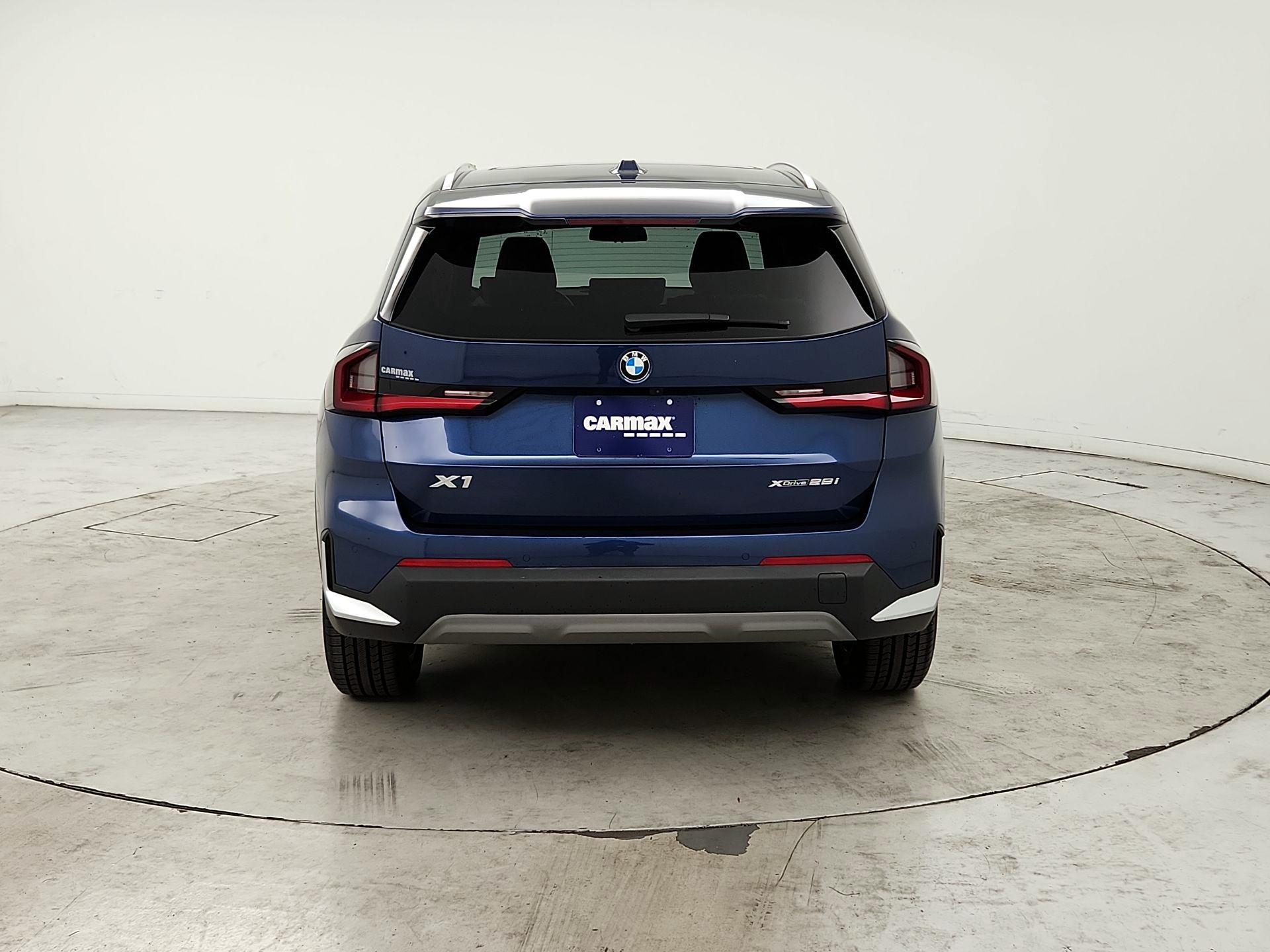 Thumbnail: 2023 BMW X1 - 6