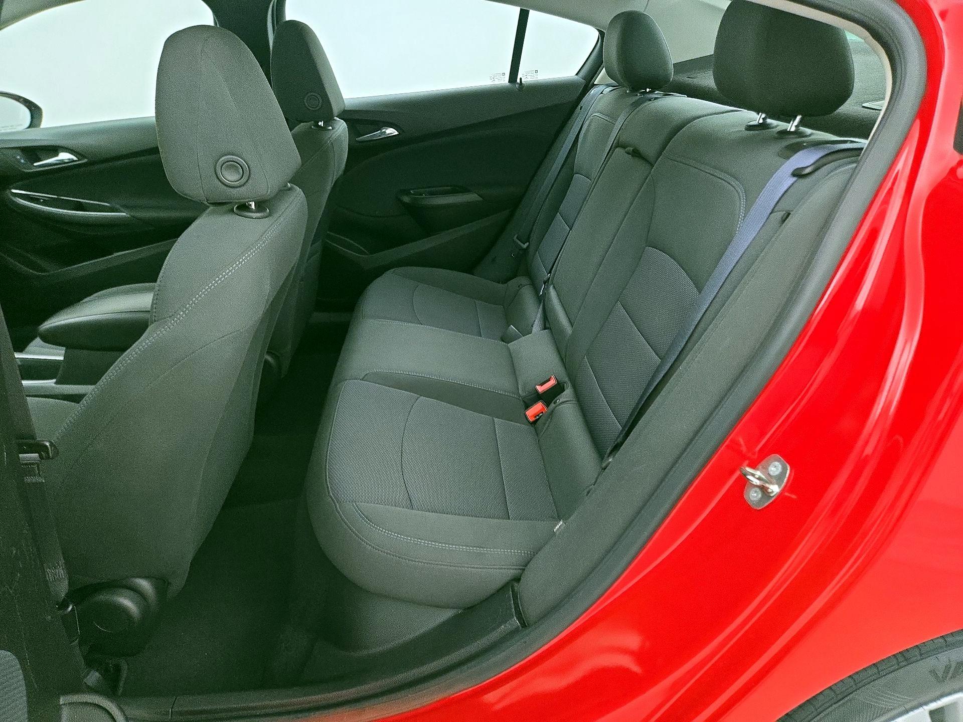 Thumbnail: 2018 Chevrolet Cruze - 19