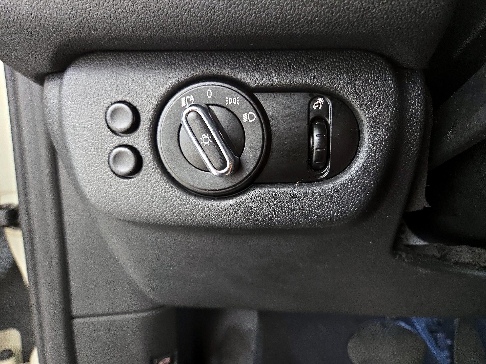 Thumbnail: 2017 MINI Cooper Clubman - 13